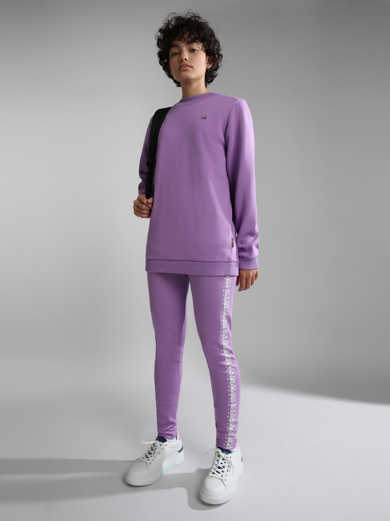 Свитшот Napapijri K Balis C 2 модель NP0A4GMSV1B1 Фото