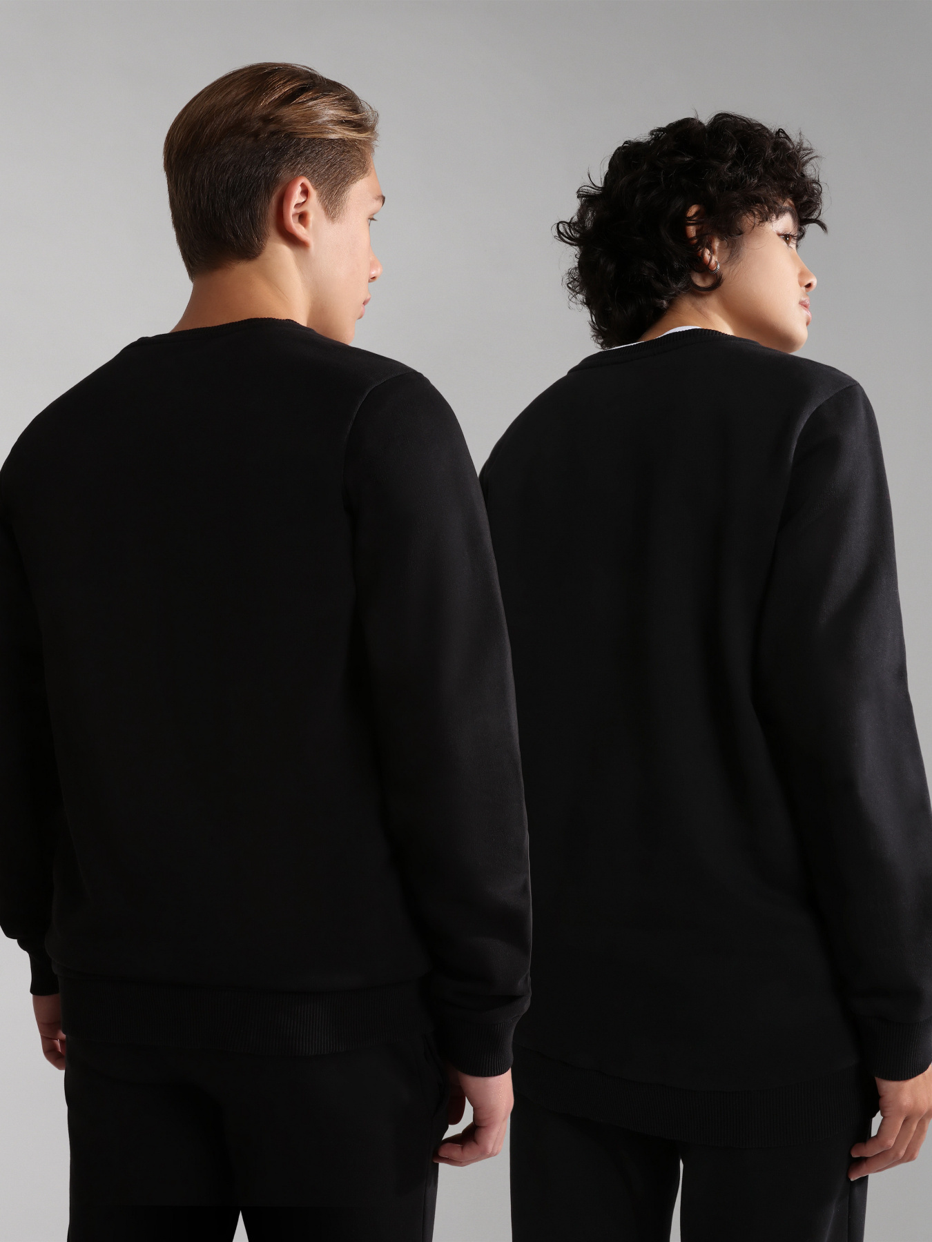 Свитшот Napapijri K B-Box C 2 модель NP0A4GMY0411 Фото