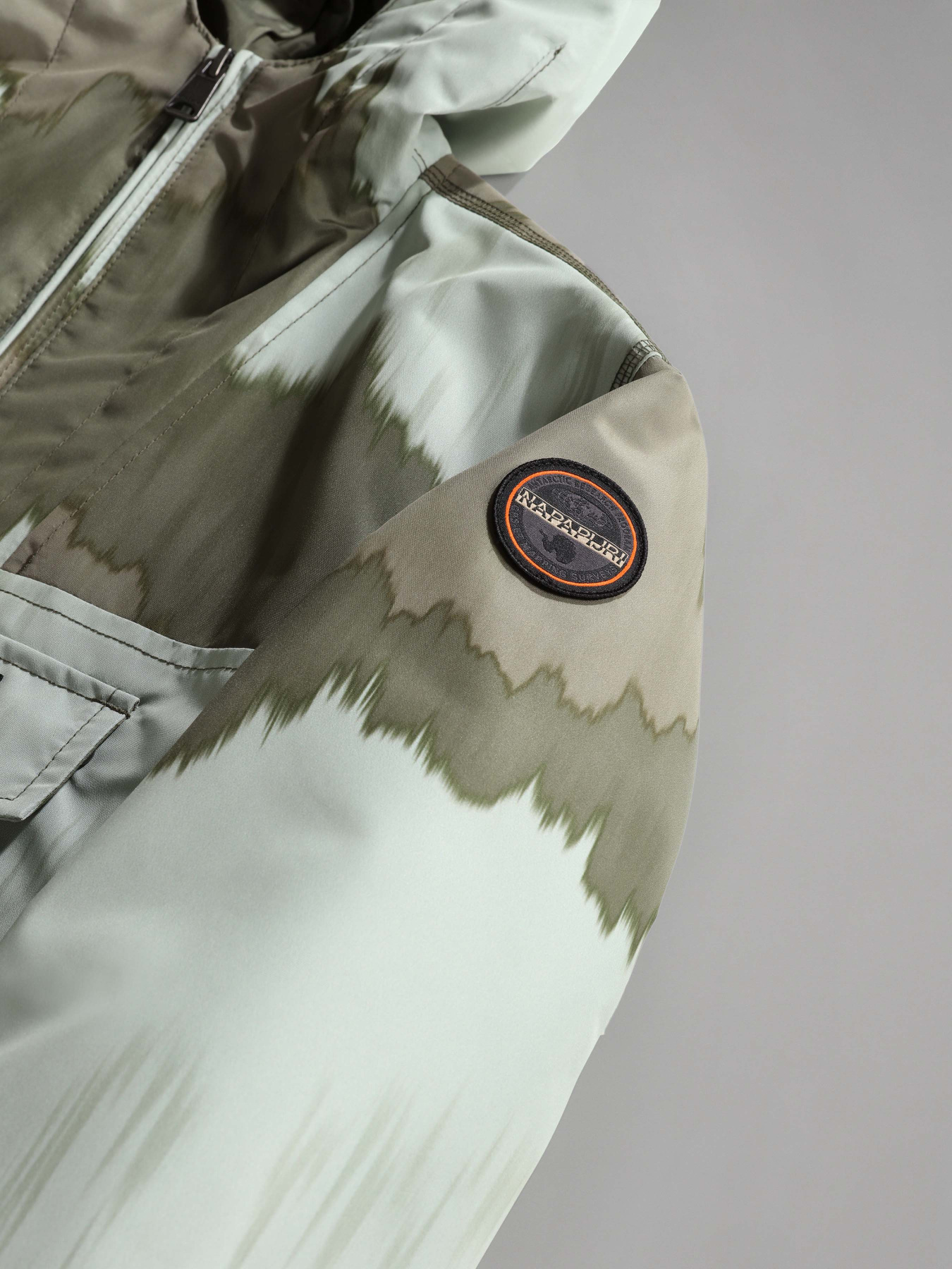 Зимова куртка Napapijri Rainforest Aop 1 модель NP0A4GN2FBAS Фото