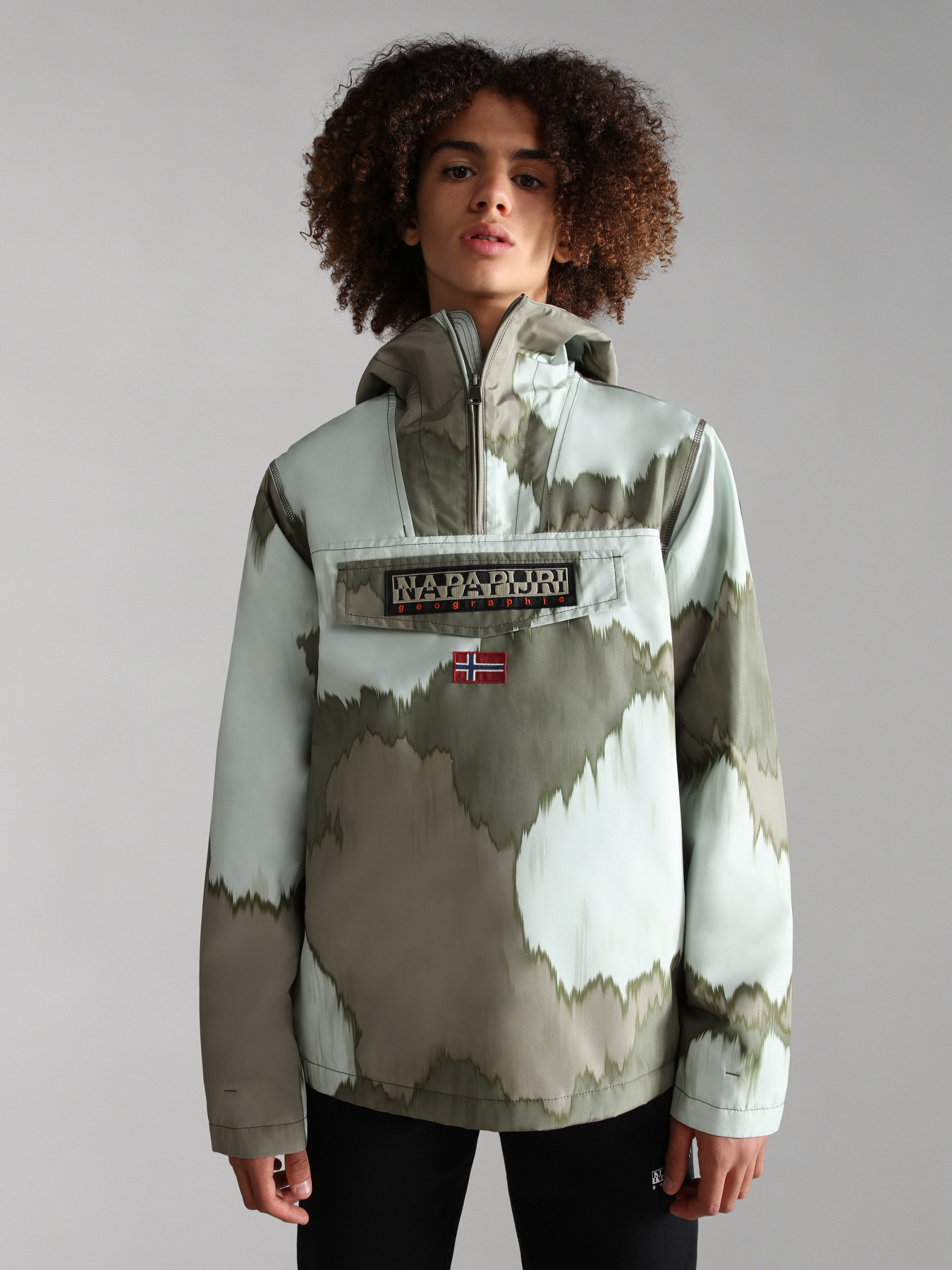 Зимова куртка Napapijri Rainforest Aop 1 модель NP0A4GN2FBAS Фото