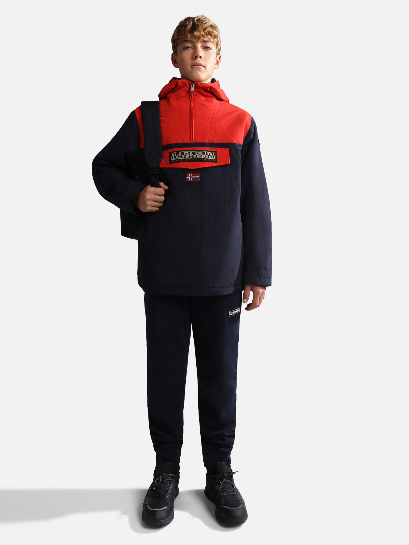 Зимняя куртка Napapijri Rainforest модель NP0A4GN3176S Фото