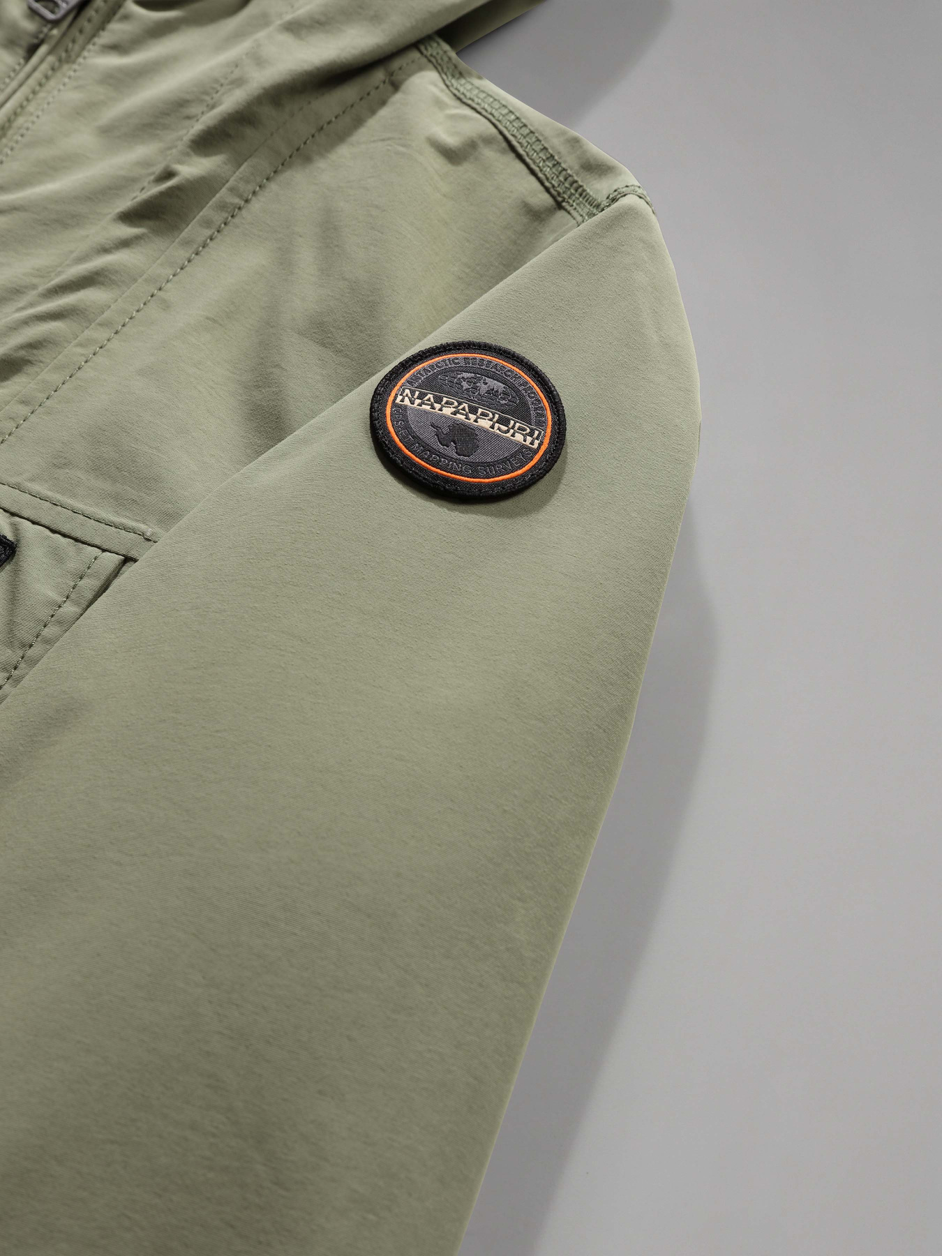 Зимняя куртка Napapijri Rainforest Op 1 модель NP0A4GN9GAE1 Фото