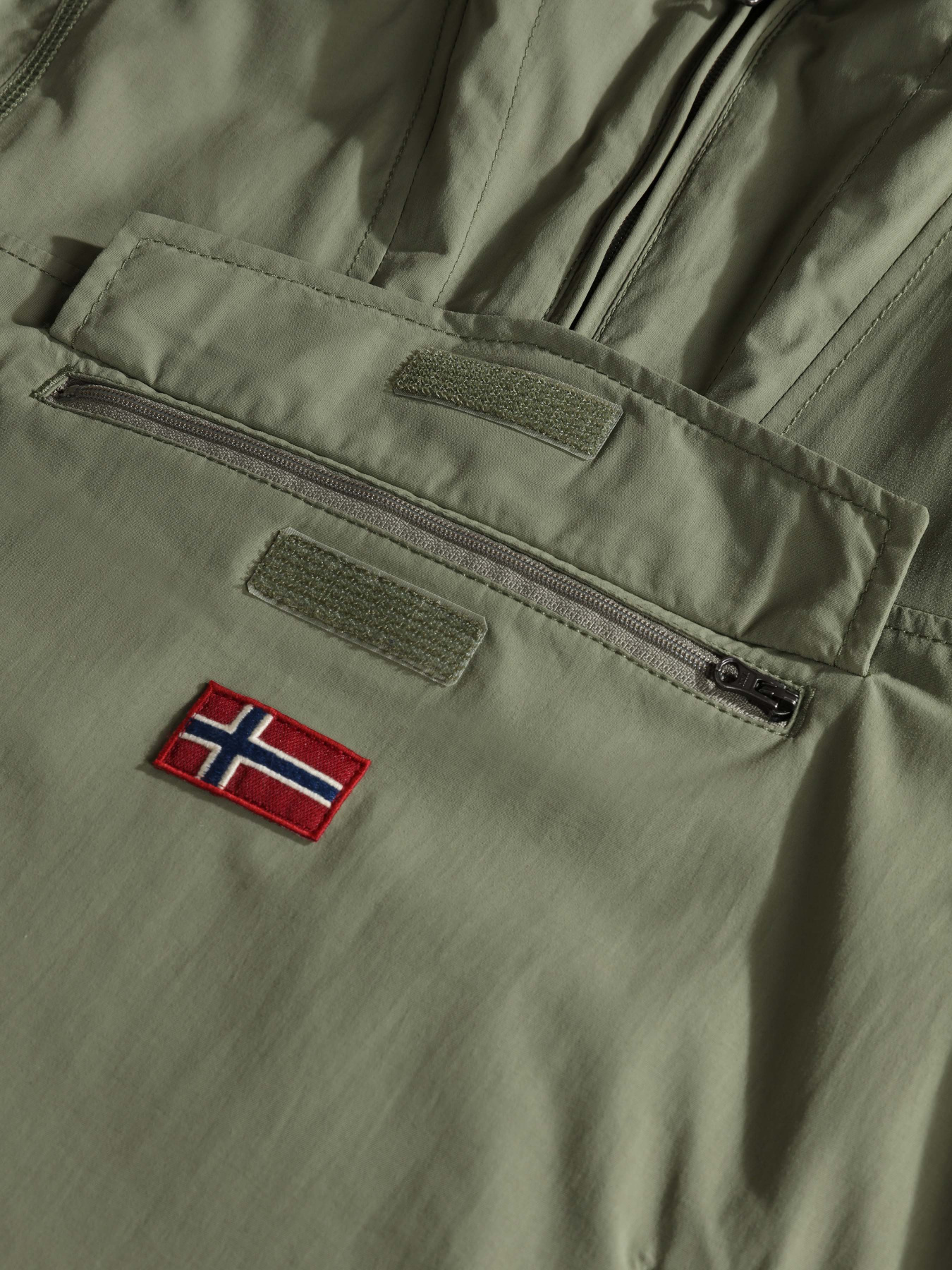 Зимняя куртка Napapijri Rainforest Pkt 2 модель NP0A4GNAGAE1 Фото