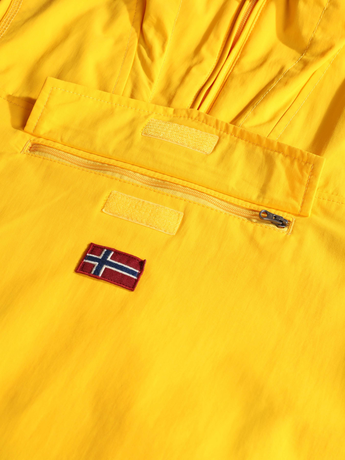 Зимняя куртка Napapijri Rainforest Wi 1 модель NP0A4GNBYE11 Фото