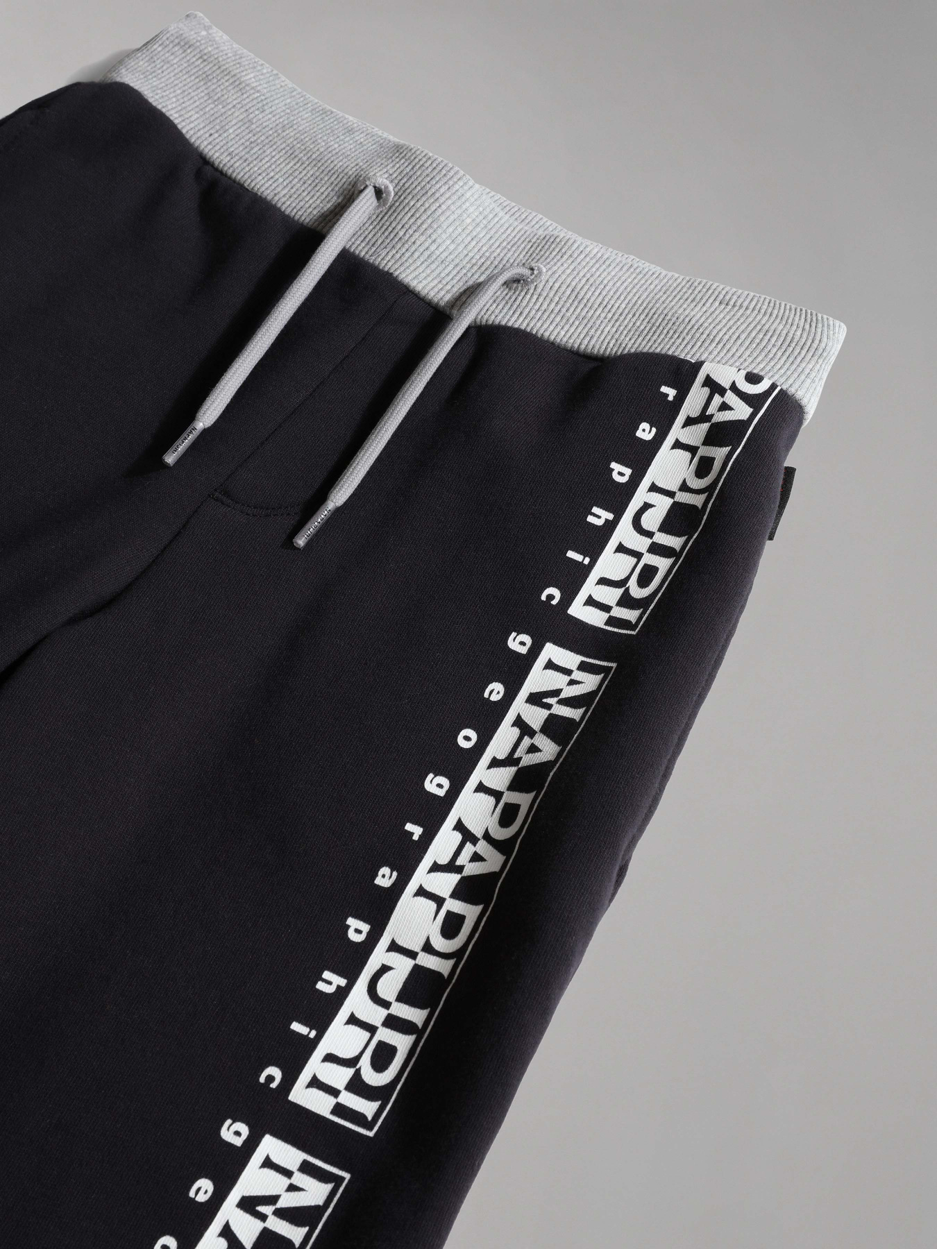 Штаны спортивные Napapijri K M-Stavki модель NP0A4GNCMBJ1 Фото