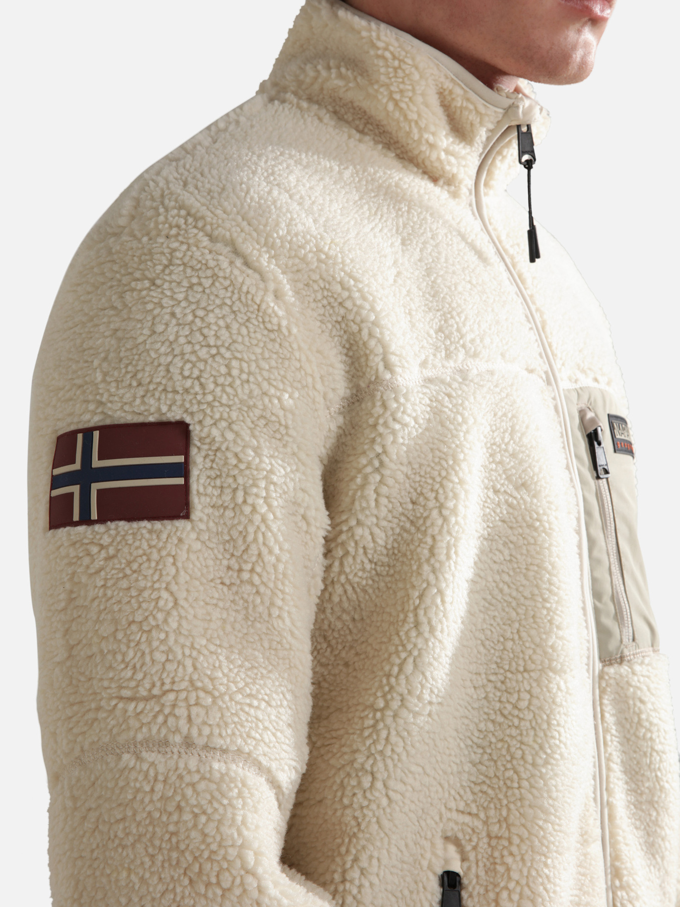 Зимняя куртка Napapijri Yupik Fz 3 модель NP0A4GNTNS5S Зимняя куртка Napapijri Yupik Fz 3 модель NP0A4GNTNS5S Фото