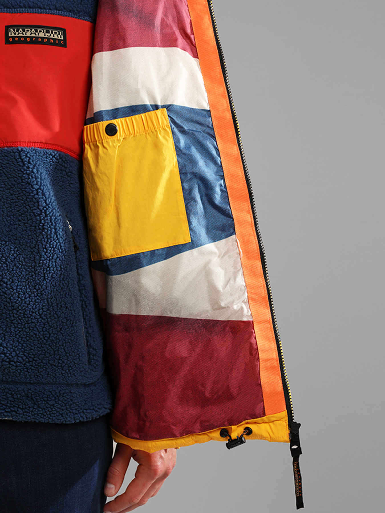 Зимняя куртка Napapijri A-Raspeball модель NP0A4GNXYE1S Фото