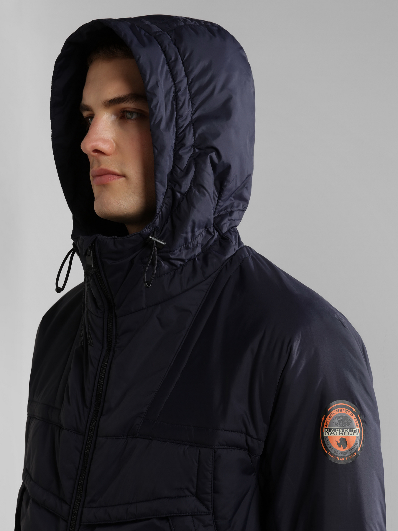 Зимова куртка Napapijri Circular модель NP0A4GO2176S Зимова куртка Napapijri Circular модель NP0A4GO2176S Фото