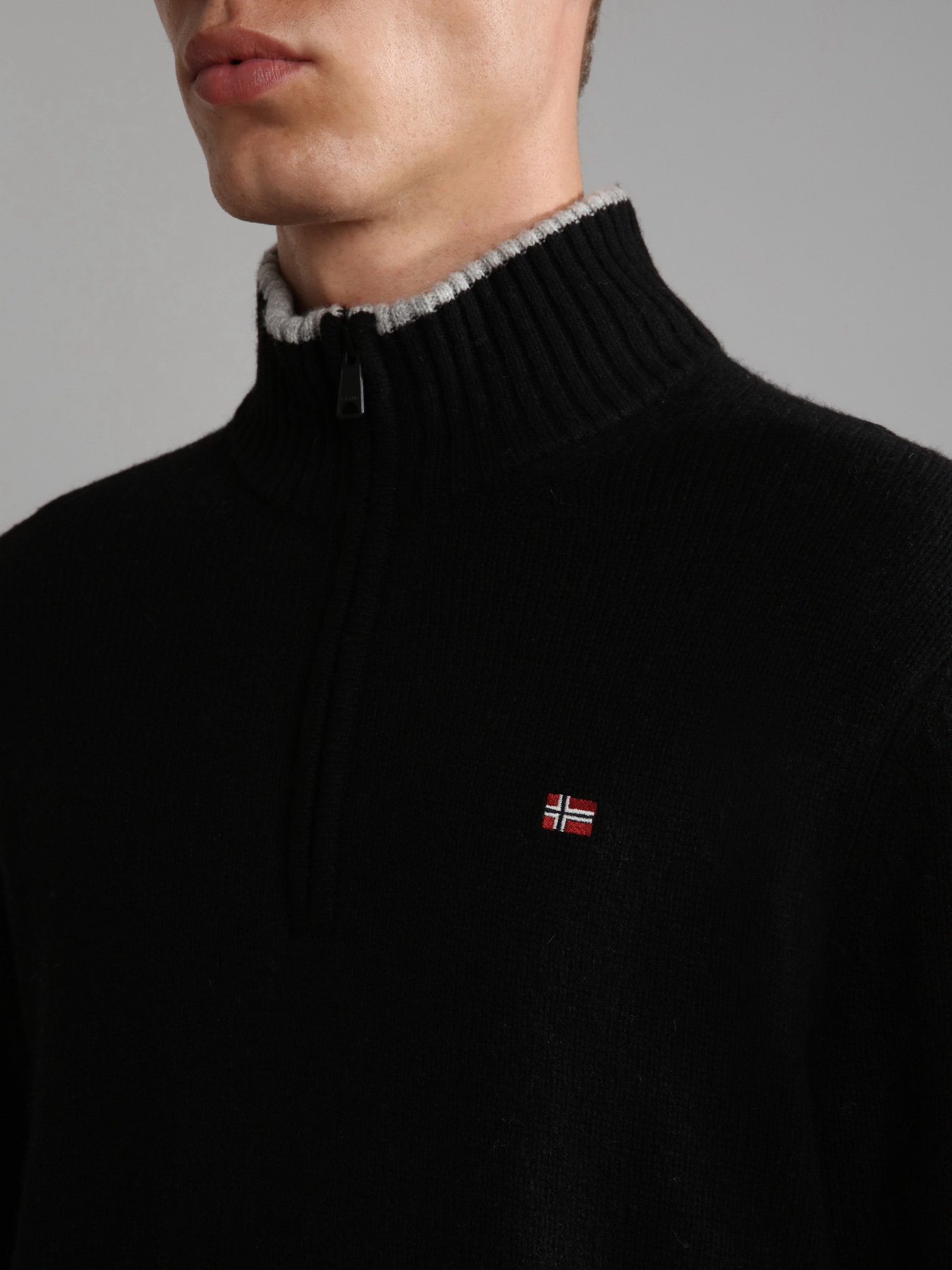 Джемпер Napapijri Dain Hz 4 модель NP0A4GOJ0411 Фото