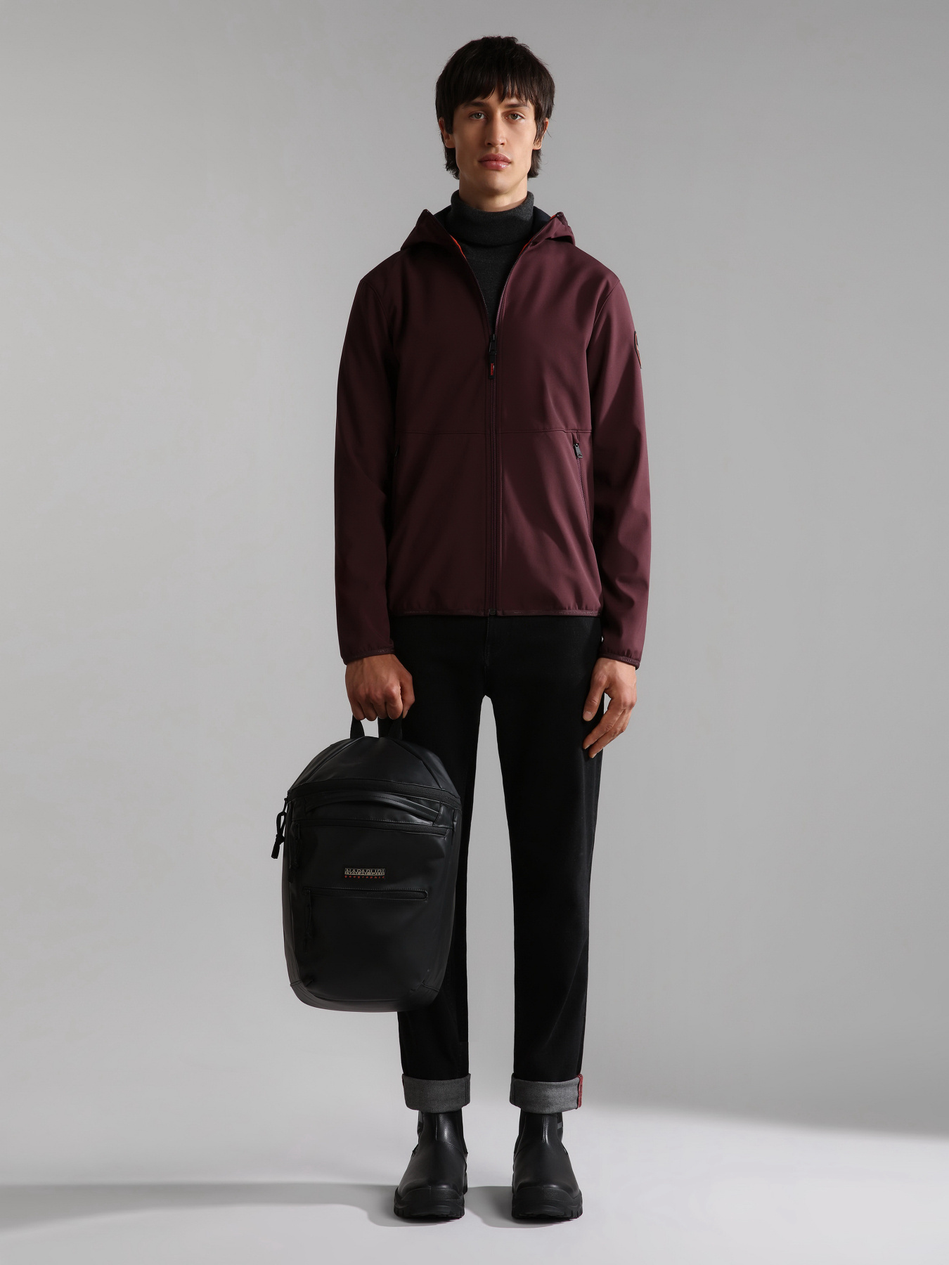 Зимняя куртка Napapijri Delisle модель NP0A4GOZRE71 Фото