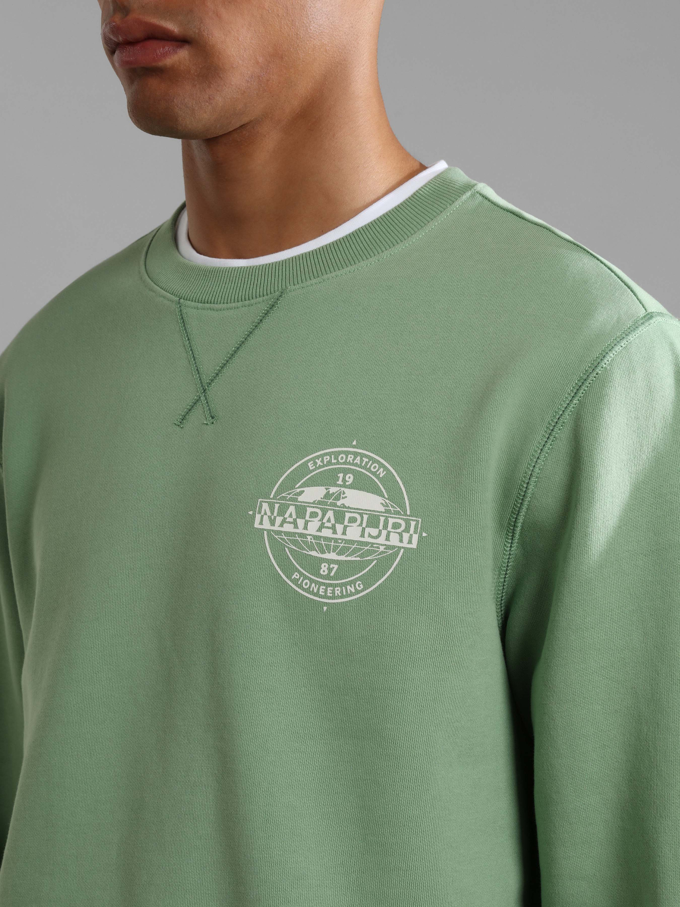 Свитшот Napapijri B-Hitra C модель NP0A4GQPGG91 Свитшот Napapijri B-Hitra C модель NP0A4GQPGG91 Фото