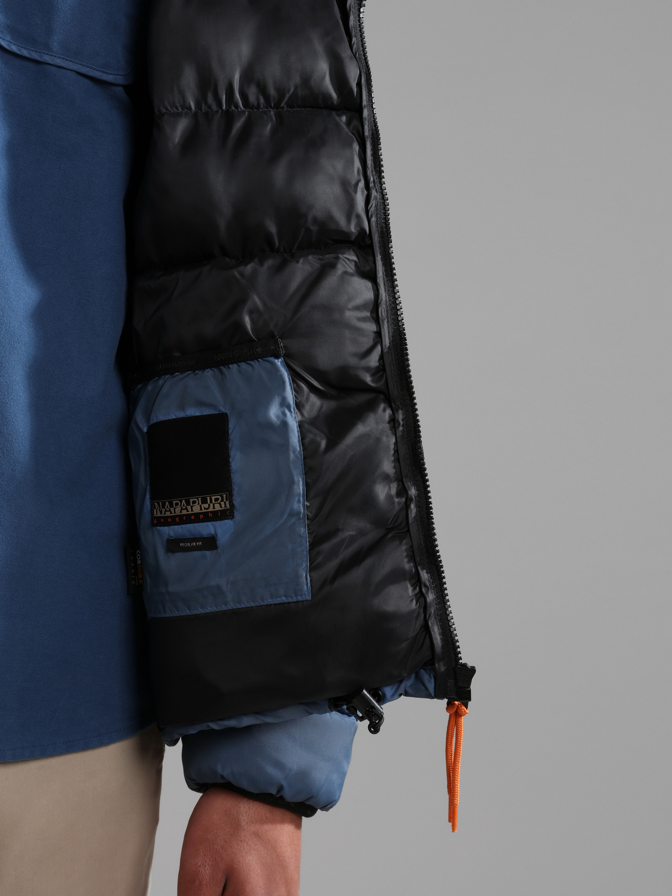 Зимняя куртка Napapijri A-Tromsso модель NP0A4GR9MBNS Зимняя куртка Napapijri A-Tromsso модель NP0A4GR9MBNS Фото