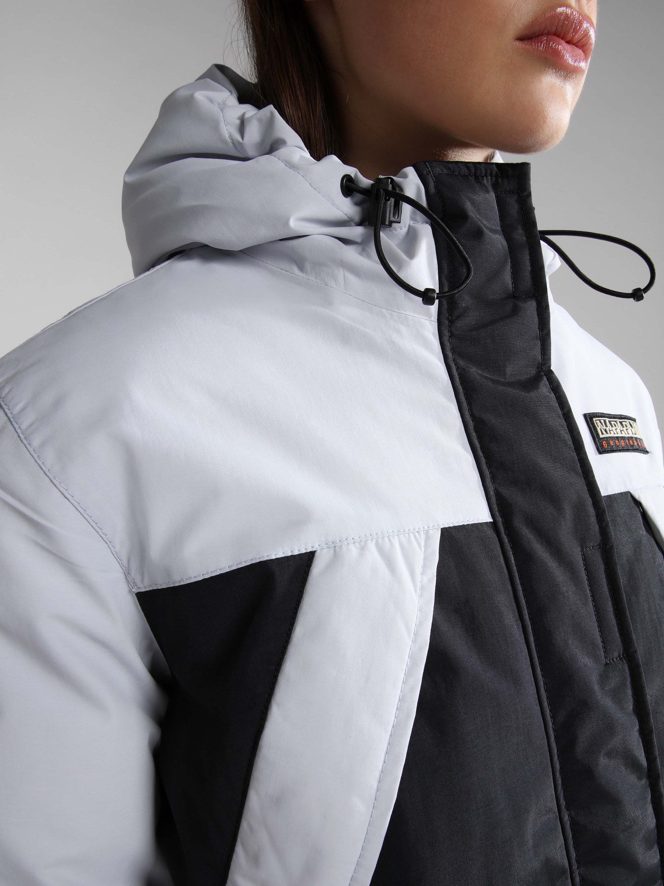 Зимняя куртка Napapijri Epoch Solid модель NP0A4GS6H8AS Фото