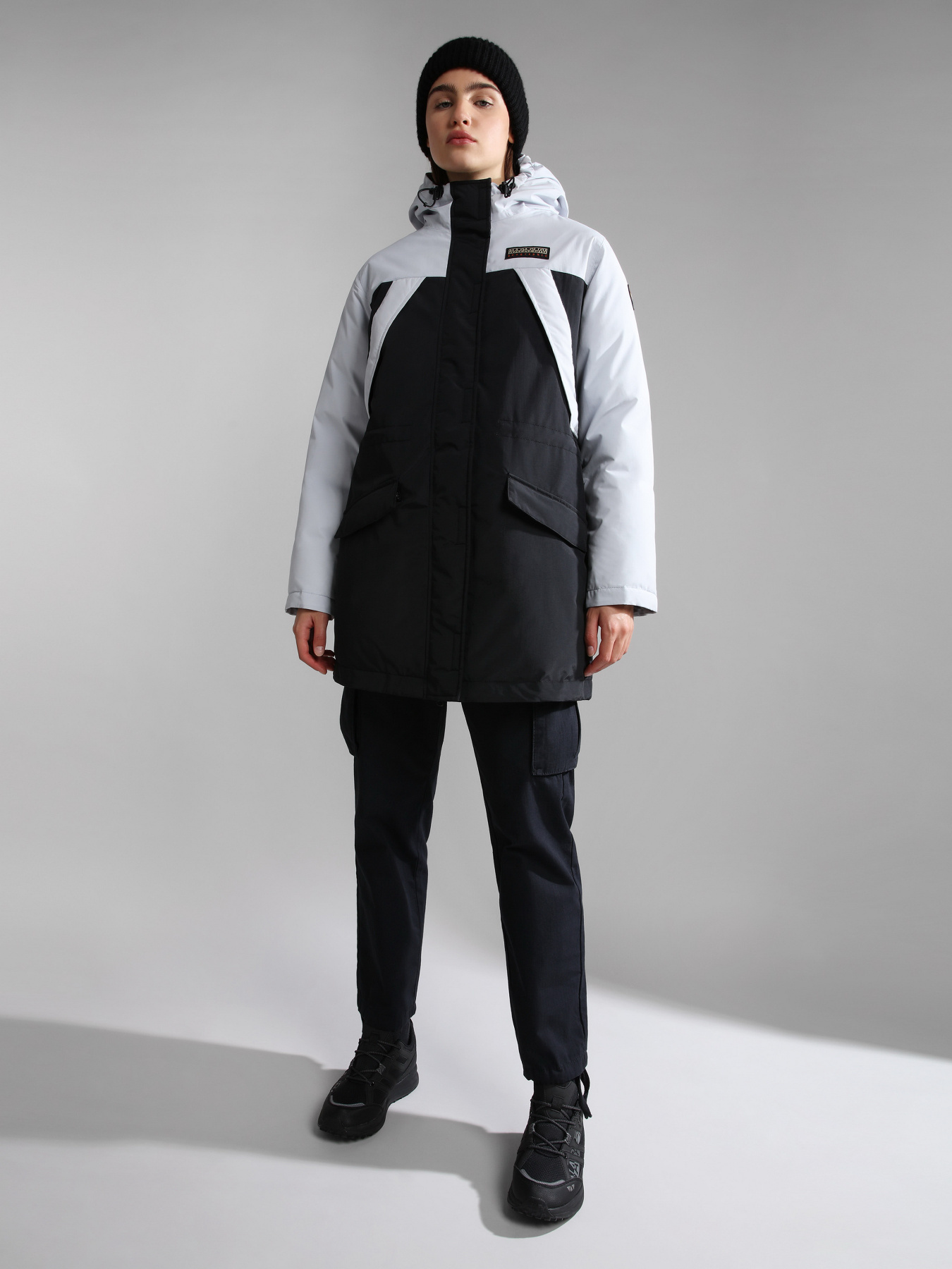 Зимова куртка Napapijri Epoch Solid модель NP0A4GS6H8AS Фото