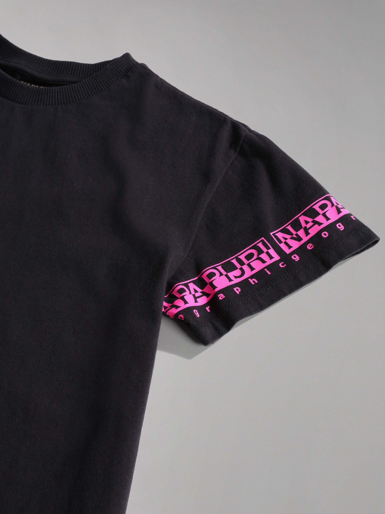 Футболка Napapijri Kg S-Drammen модель NP0A4GW5041S Фото