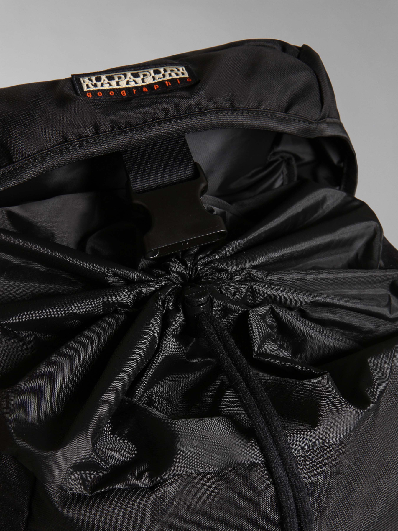 Повседневный рюкзак Napapijri модель NP0A4GR2041S Повседневный рюкзак Napapijri модель NP0A4GR2041S Фото