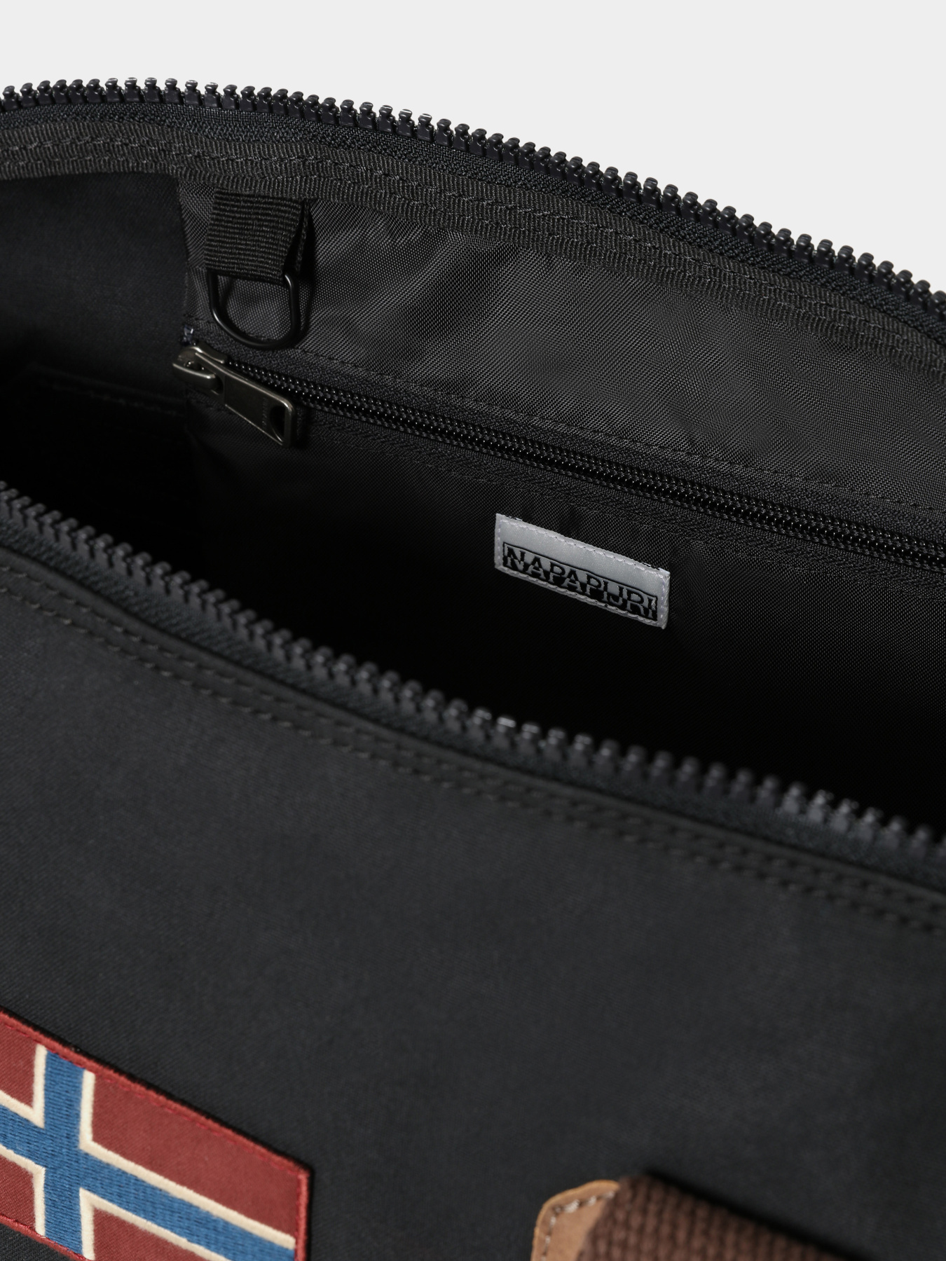 Сумка Napapijri Bering Small 2 модель NP0A4FST0412 Фото