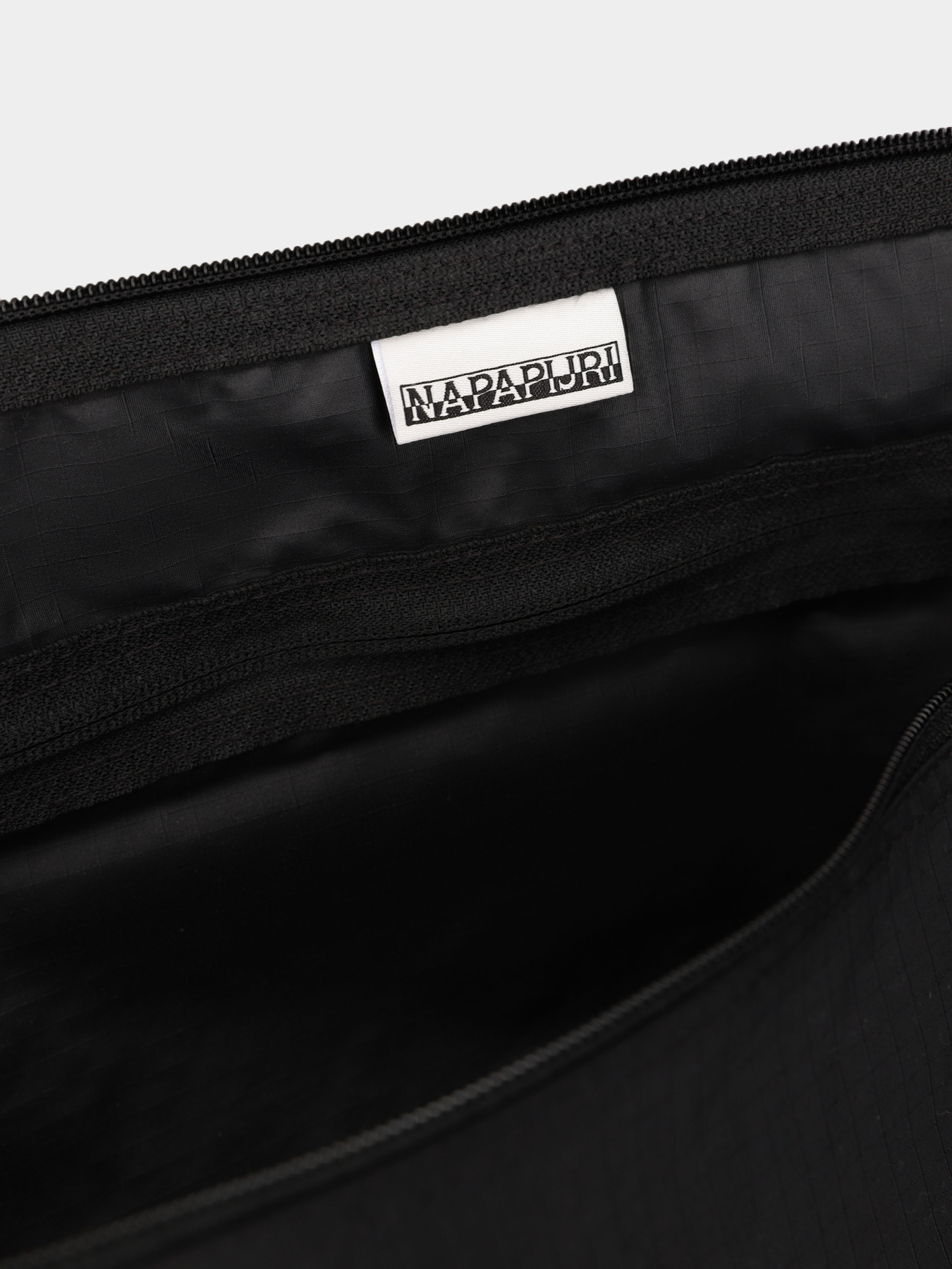 Сумка Napapijri Sports Logo модель NP0A4FYI0411 Фото