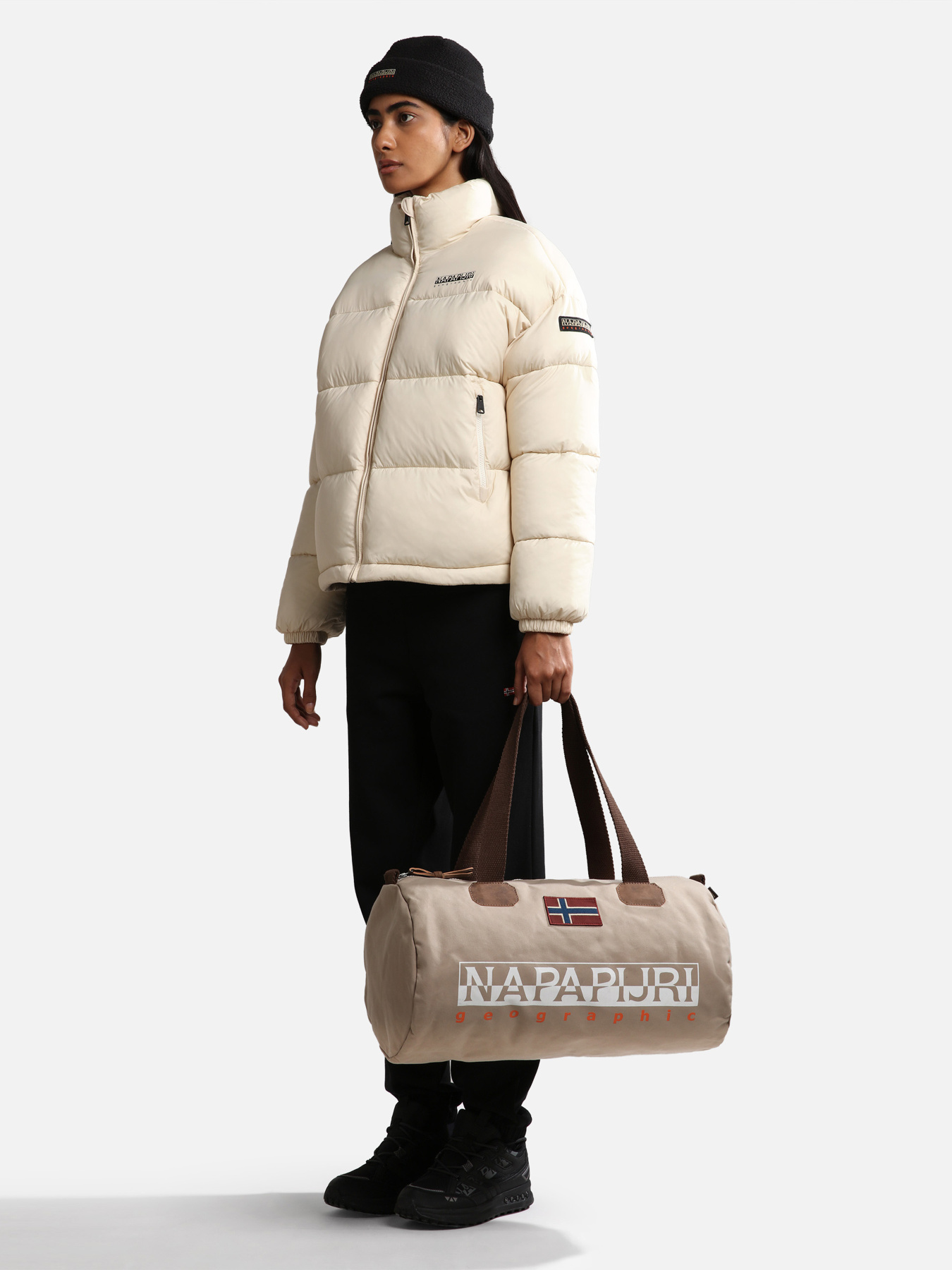 Сумка Napapijri Bering Small 3 модель NP0A4GGLNBI1 Фото