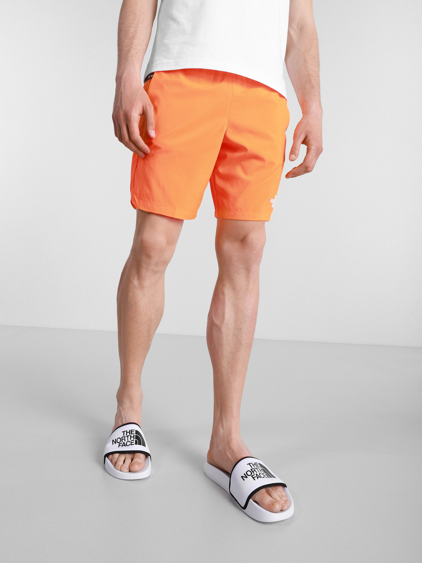 Шлепанцы The North Face M Base Camp Slide III модель NF0A4T2RLA91 Шлепанцы The North Face M Base Camp Slide III модель NF0A4T2RLA91 Фото