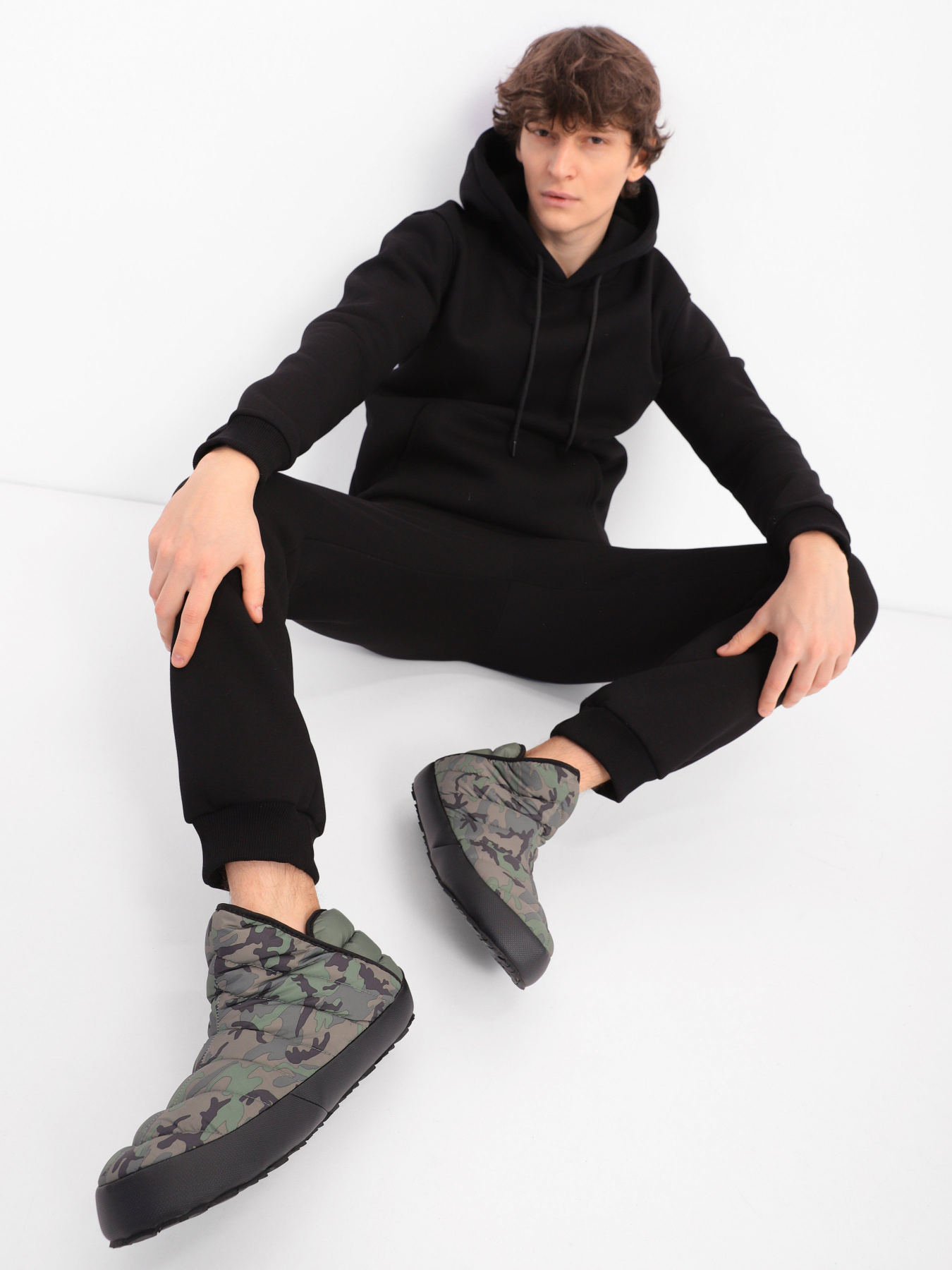 Чоботи дутики The North Face Thermoball™ Traction Модель NF0A3MKH28F1 Фото