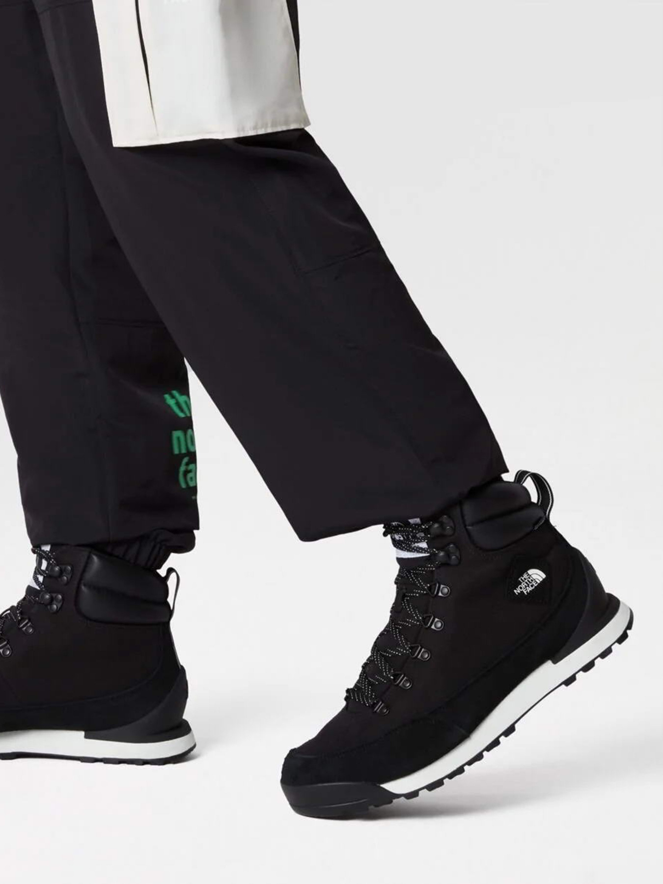 Черевики The North Face Back-To-Berkeley IV Textile Waterproof модель NF0A8177KY41 Фото