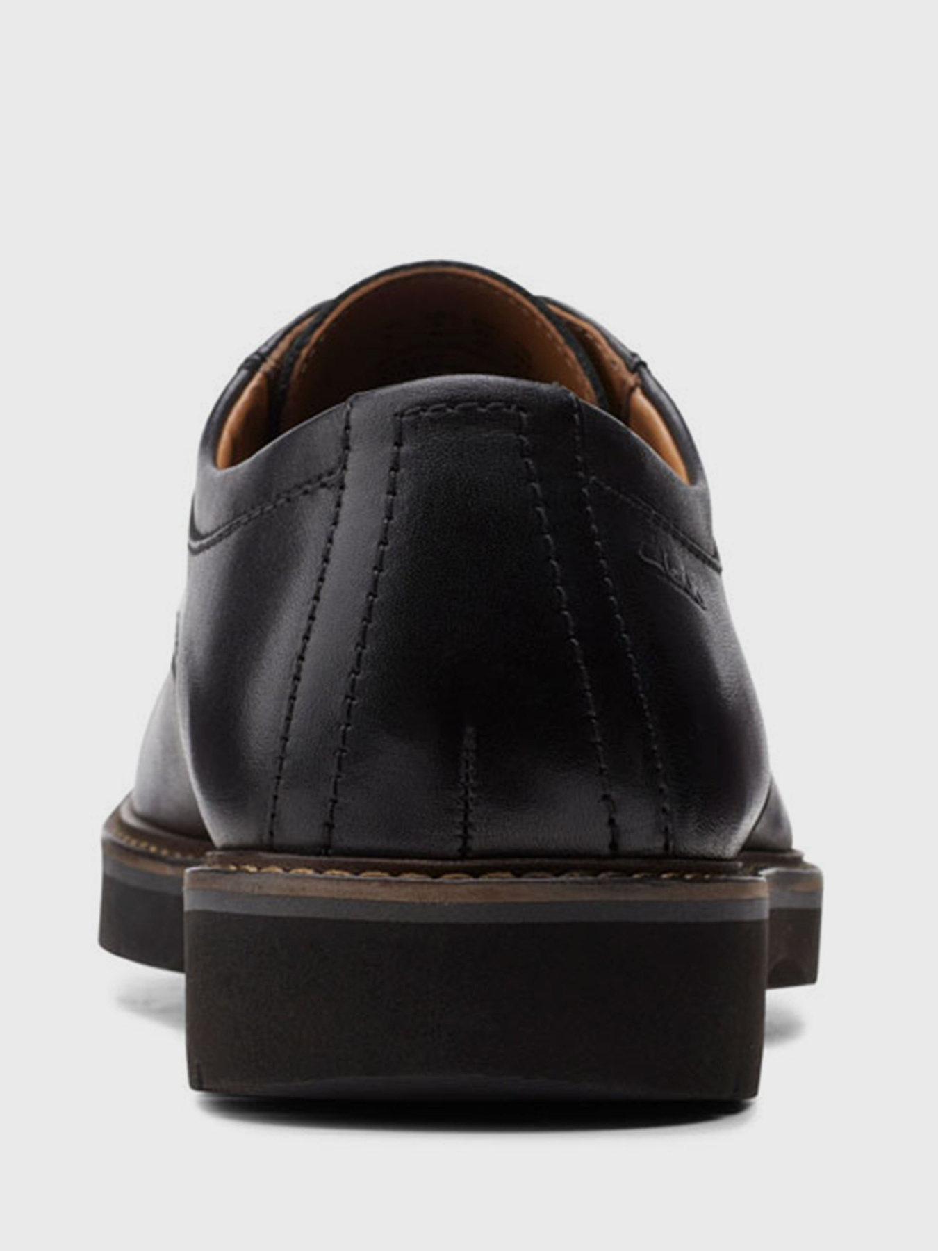 Туфлі Clarks Bayhill Plain модель 26153177 Фото