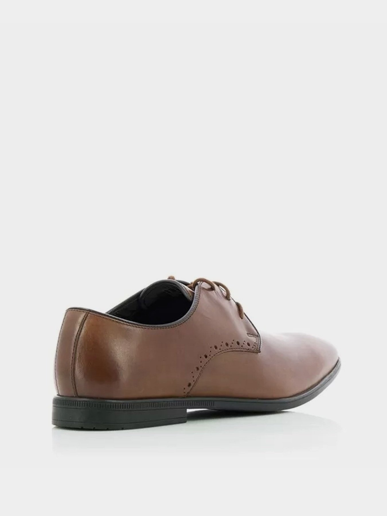Туфли Clarks Bampton Park модель 26152039 Фото