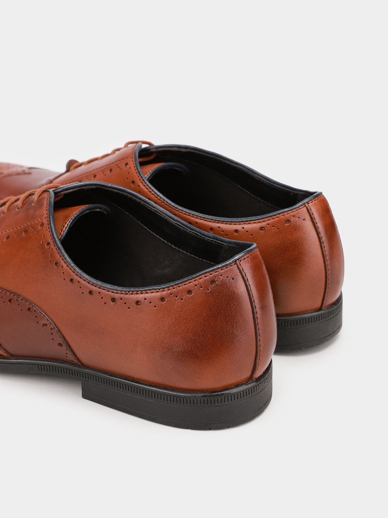 Оксфорды Clarks Bampton Rhodes модель 26154787 Фото