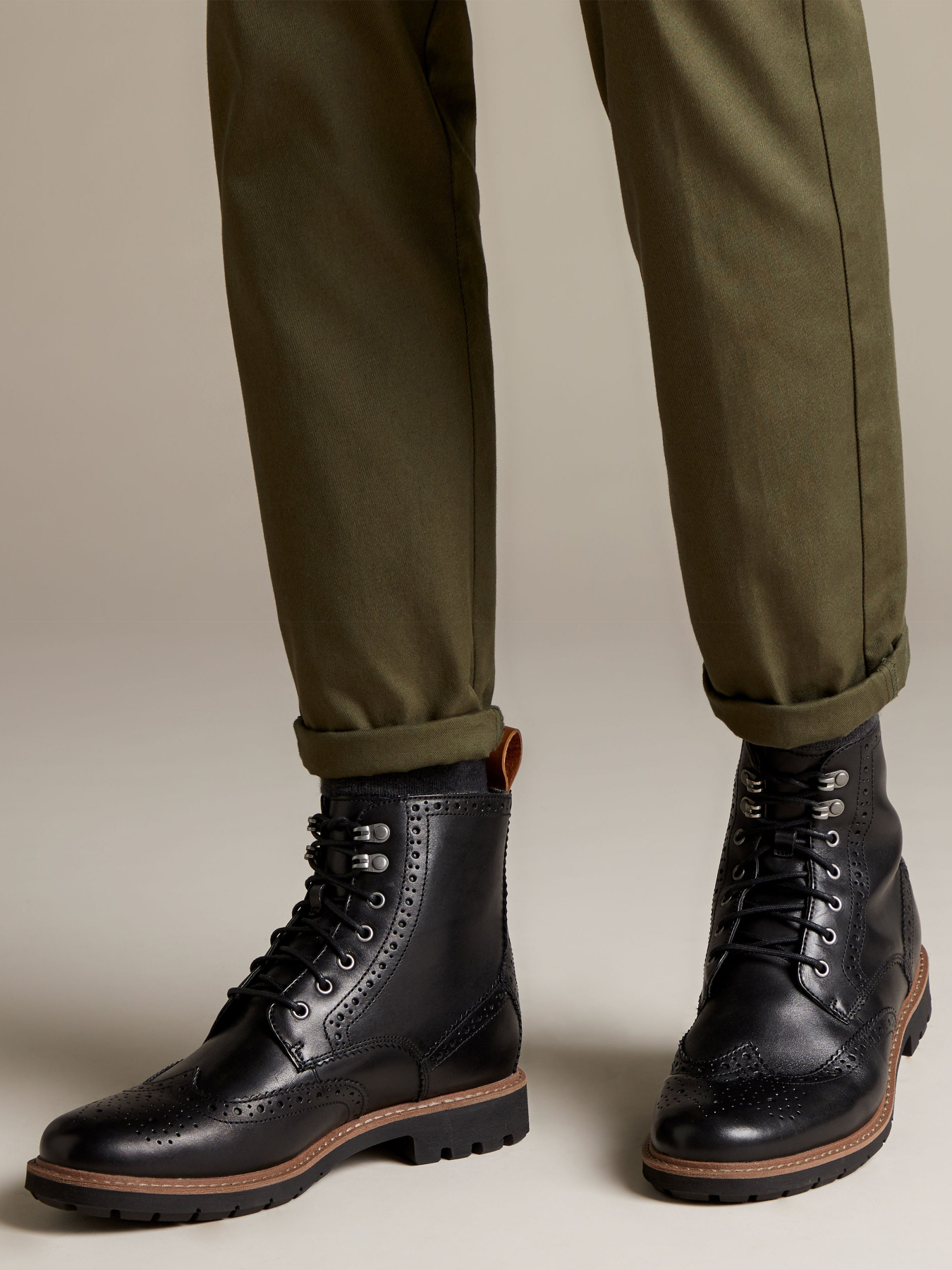 Ботинки Clarks Batcombe Lord модель 26146501 Фото