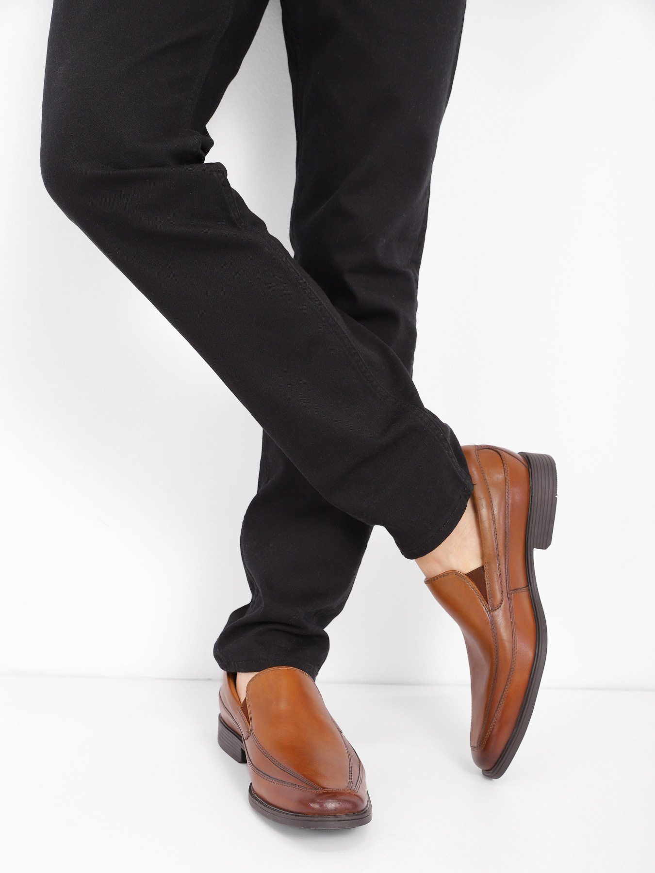 Туфлі Clarks Tilden Free модель 26130098 Фото