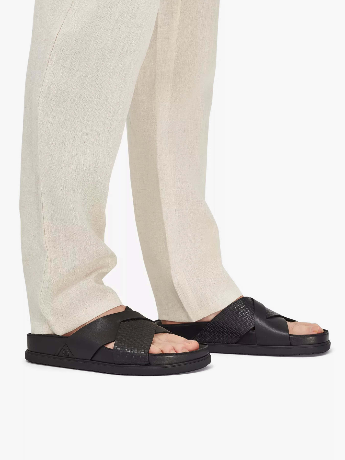 Шлепанцы Clarks Torford Cross модель 26181382 Фото