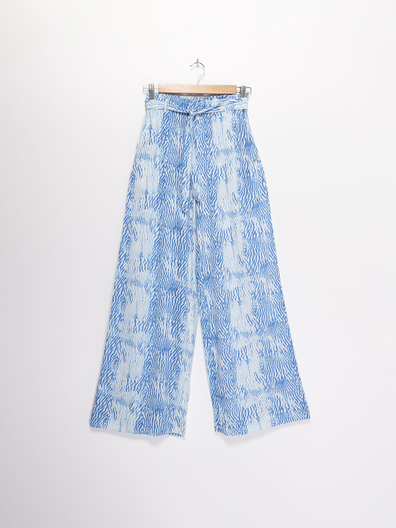 Брюки повседневные O'Neill модель 1550013_білий з синім Фото