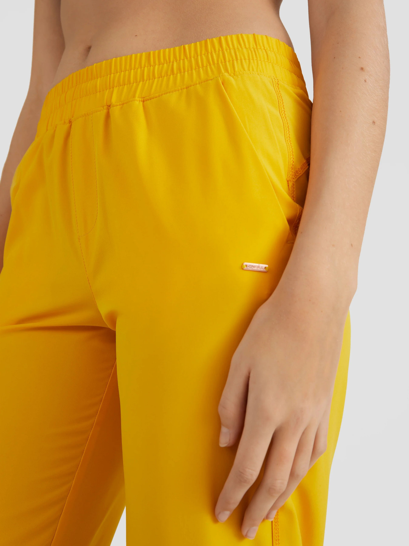 Брюки повседневные O'Neill модель 1550019_жовтий Фото