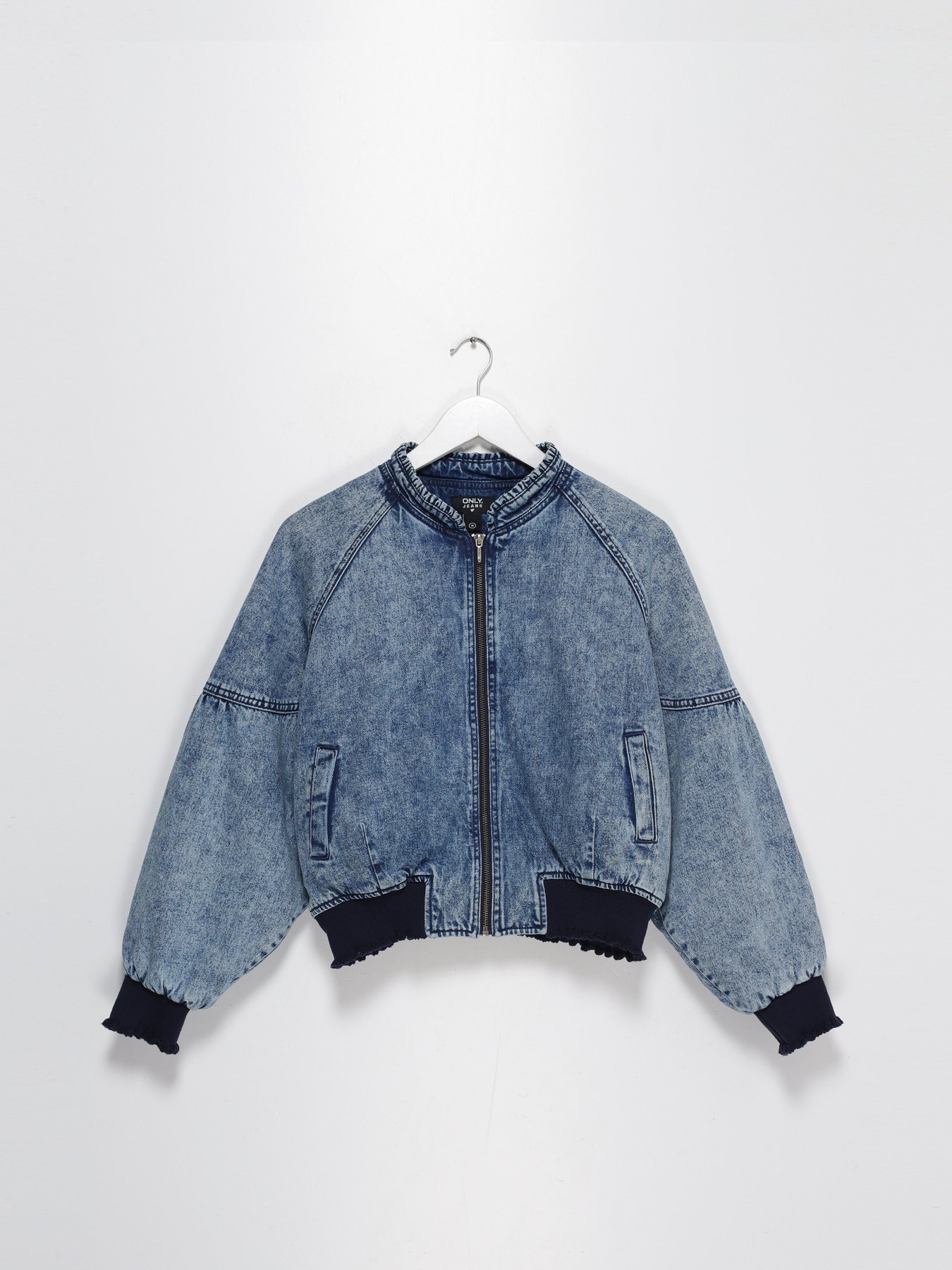 Джинсовая куртка Only модель 110309202143_синій з т.синім Джинсовая куртка Only модель 110309202143_синій з т.синім Фото