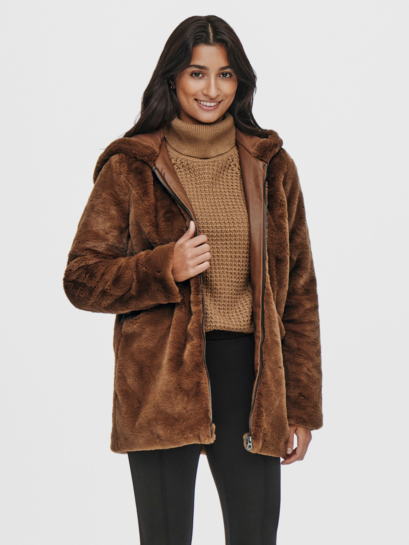 Шуба Only модель 15205622_коричневий Фото