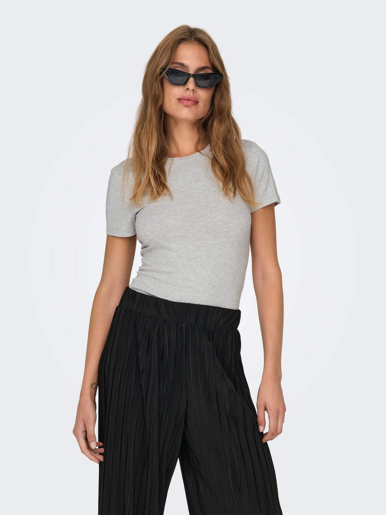 Футболка Only модель 15339569_Light Grey Melange Фото