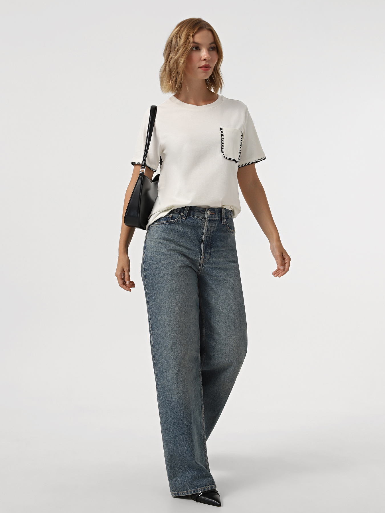 Футболка Only модель 15340871_Cloud Dancer Black Футболка Only модель 15340871_Cloud Dancer Black Фото