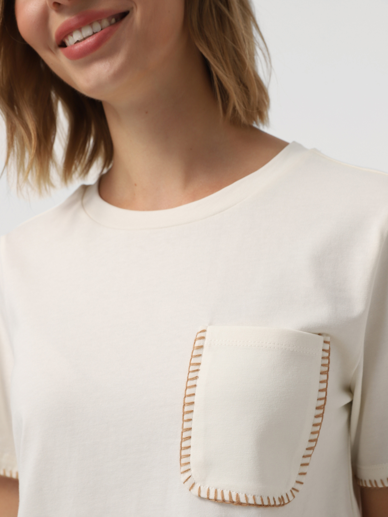 Футболка Only модель 15340871_Cloud Dancer Walnut Футболка Only модель 15340871_Cloud Dancer Walnut Фото