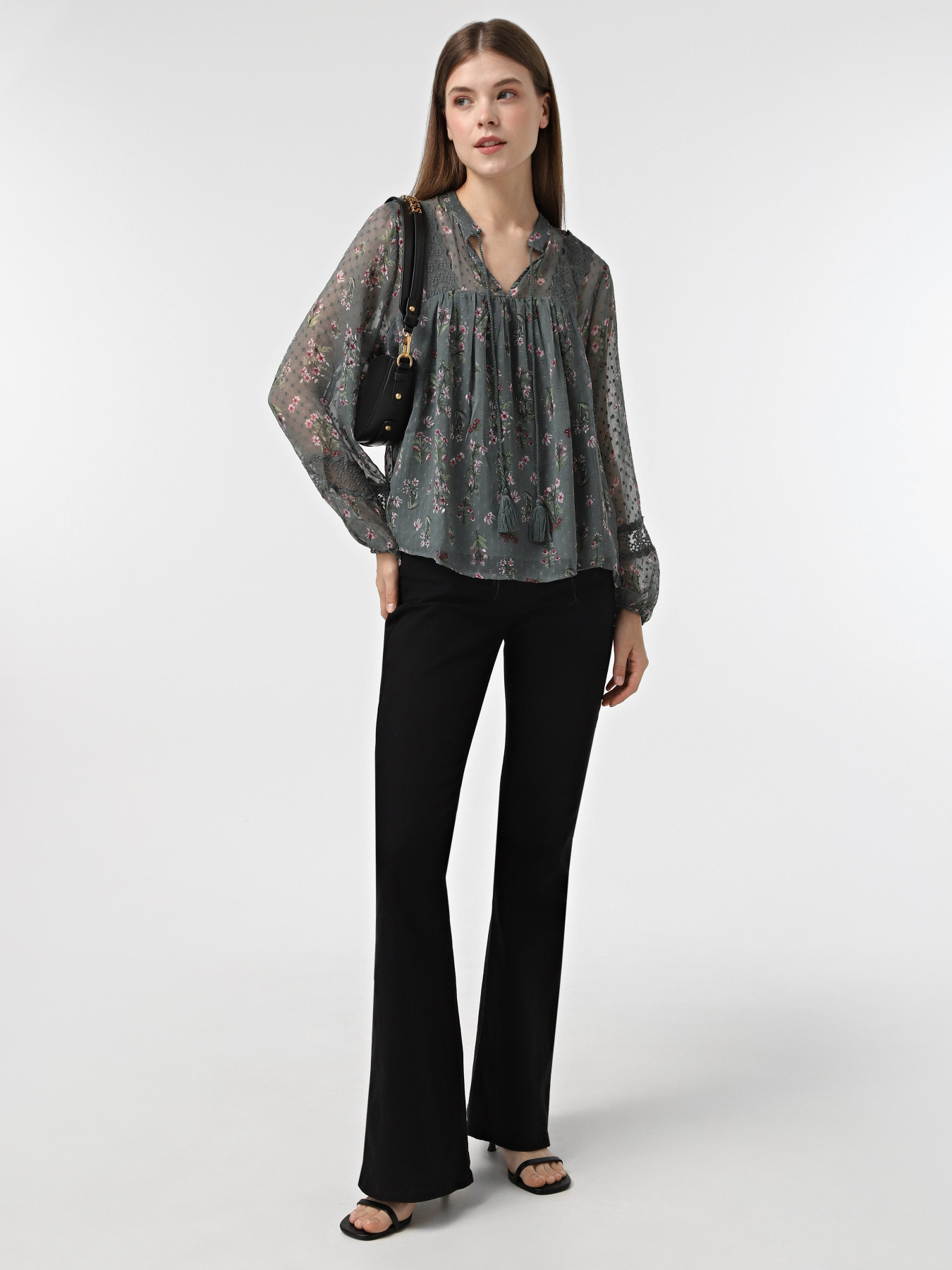 Блуза Only модель 15303600_Balsam Green LIGHT PINK FL Фото