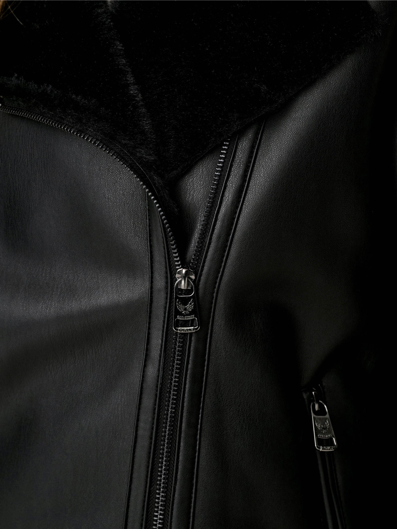 Дублянка Only модель 15325995_Black Дублянка Only модель 15325995_Black Фото