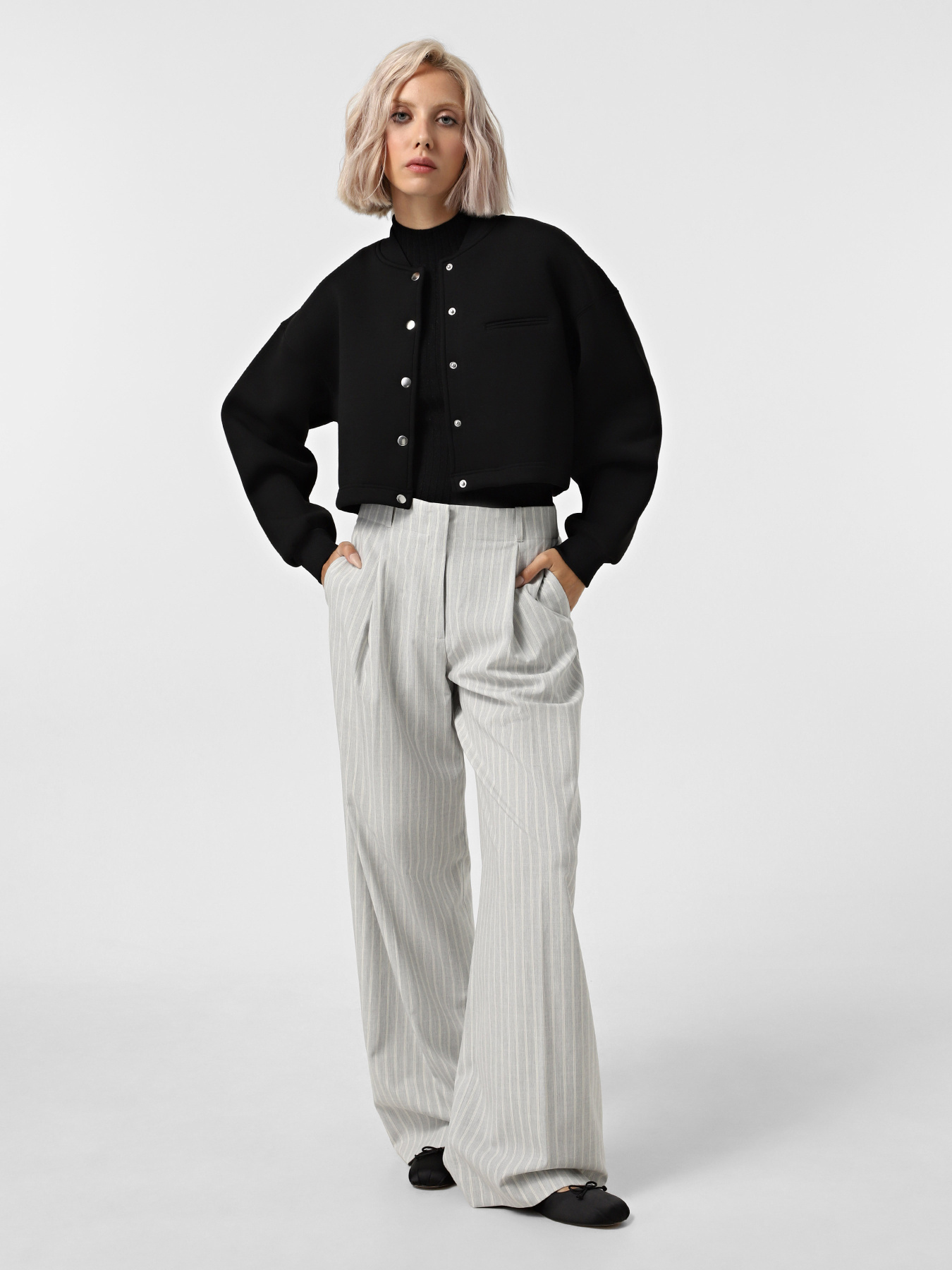 Бомбер Only модель 15347322_Black Фото