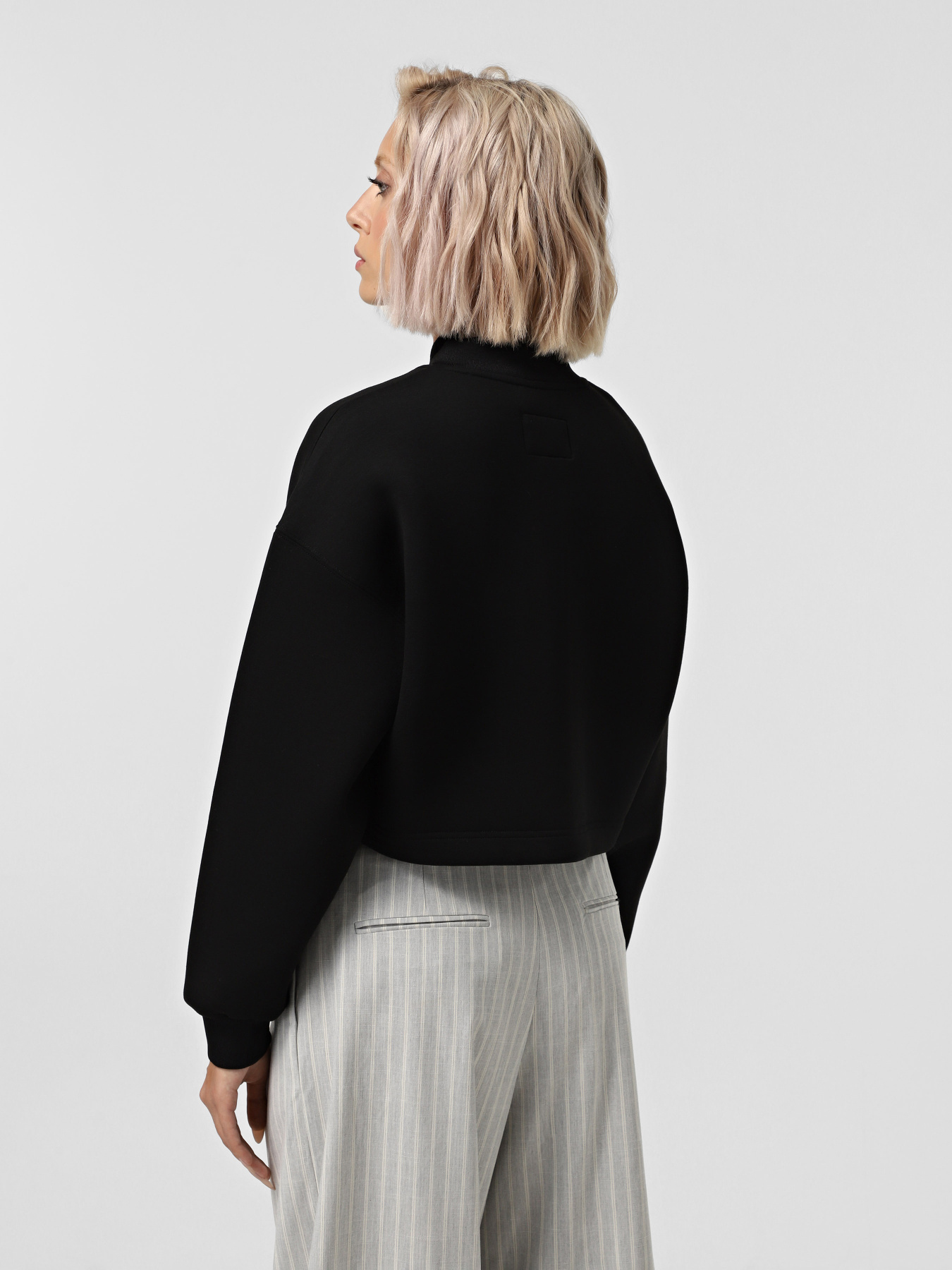 Бомбер Only модель 15347322_Black Фото