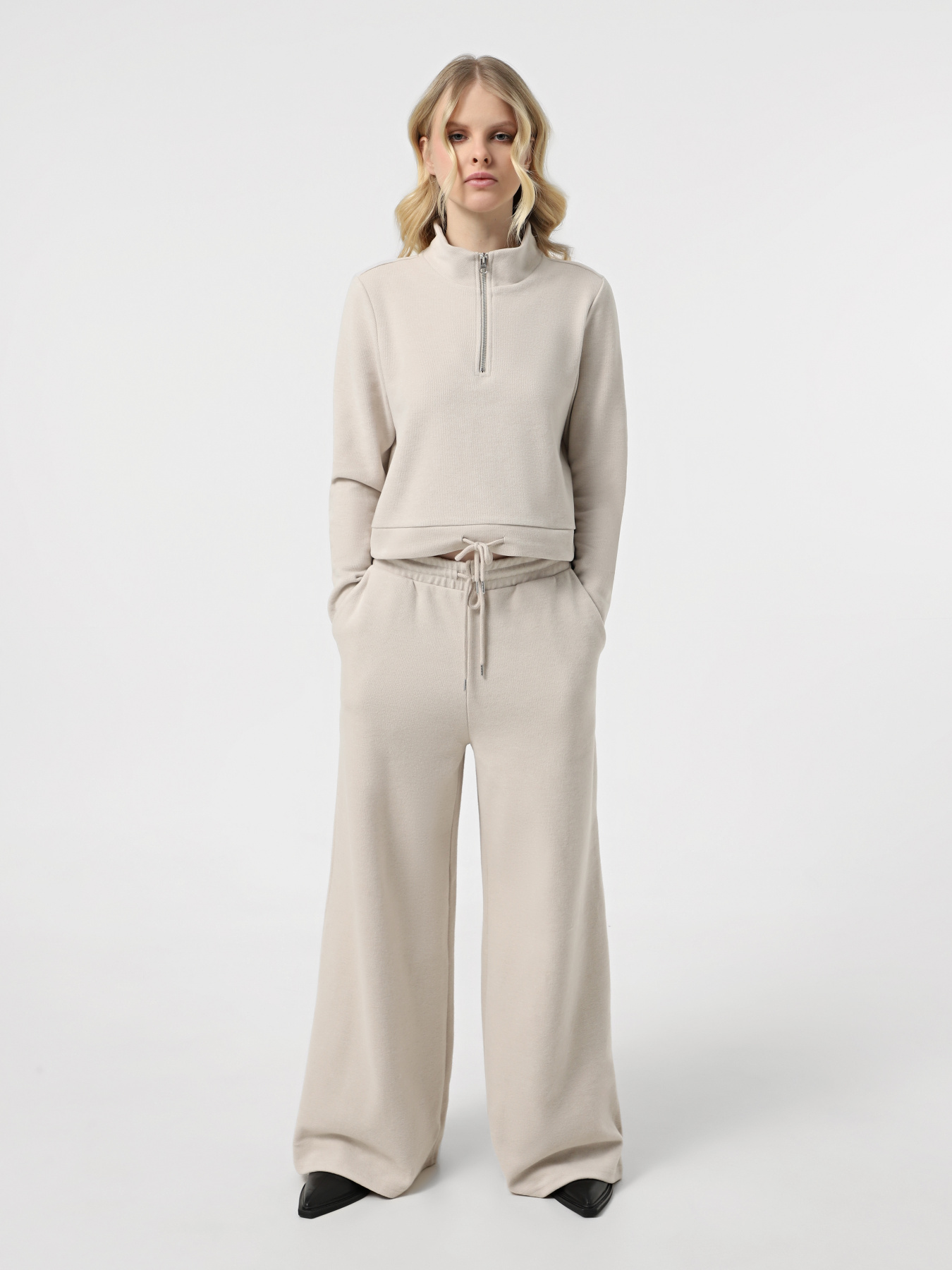 Повседневные штаны Only модель 15339869_Silver Gray Повседневные штаны Only модель 15339869_Silver Gray Фото