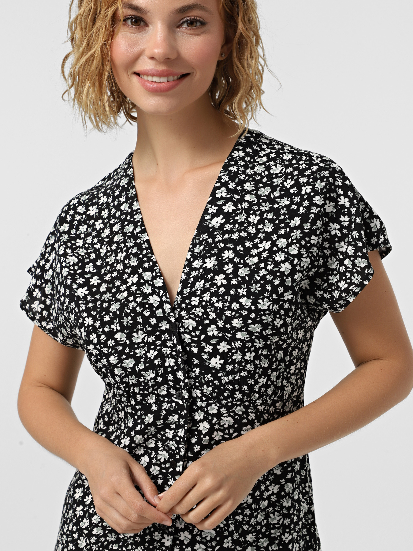 Платье макси Only модель 15317842_Lily Pad 628 Dreaming flor Платье макси Only модель 15317842_Lily Pad 628 Dreaming flor Фото