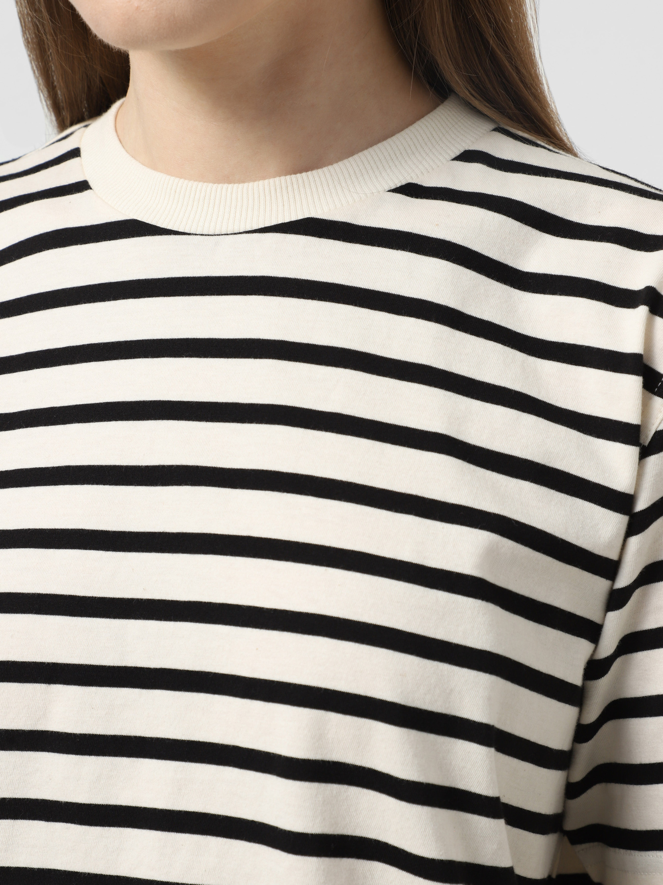 Футболка Only модель 15272227_Cloud Dancer THIN BLACK ST Фото