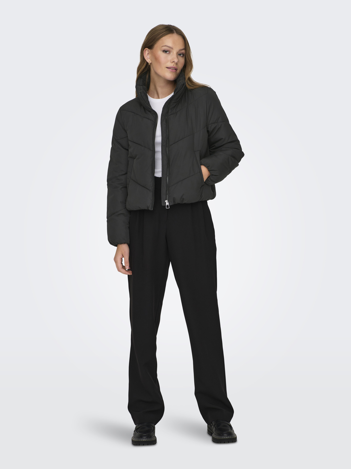 Демисезонная куртка Only модель 15308639_Black Фото