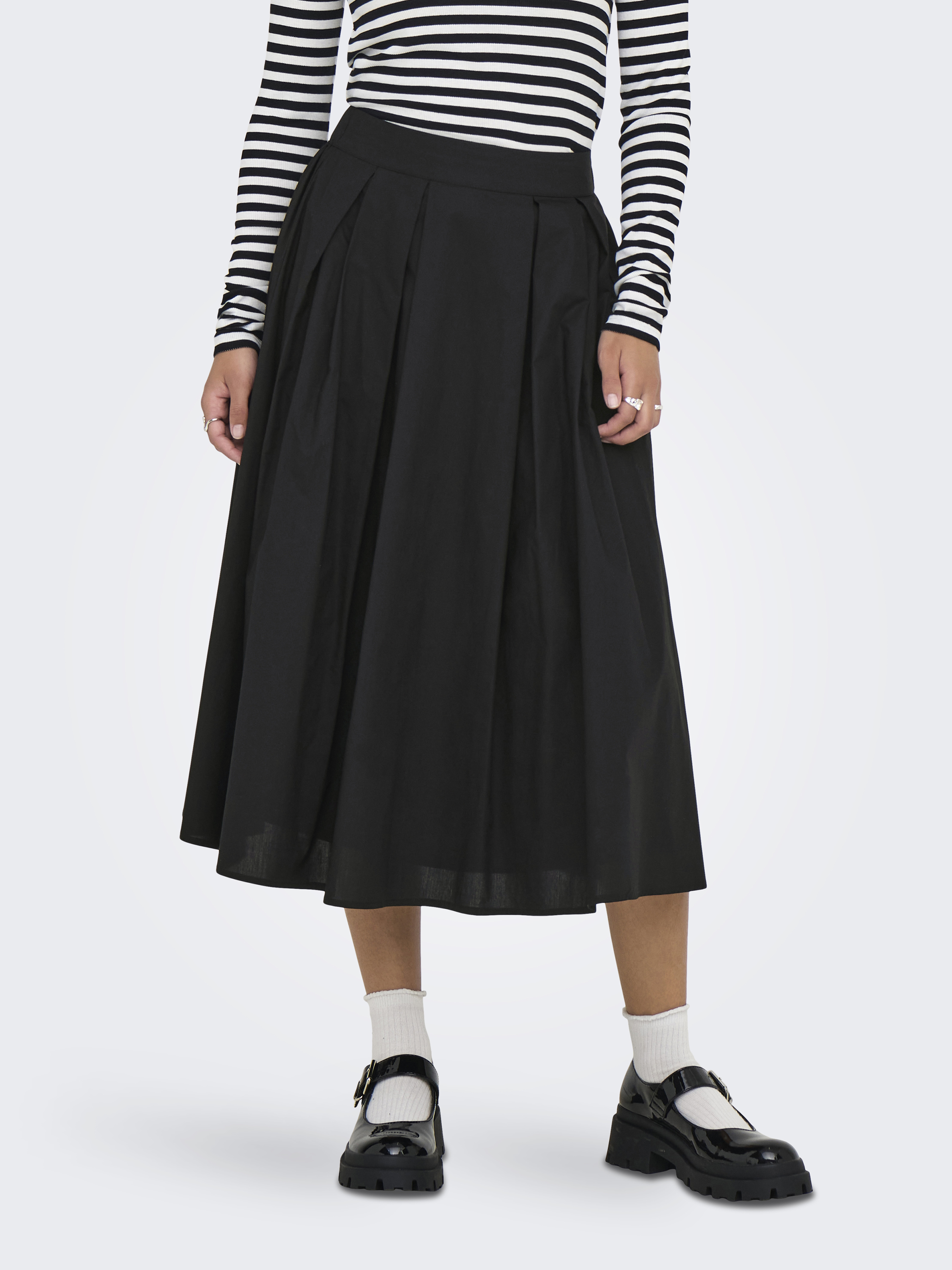 Бавовняна Жіноча Спідниця міді Only MAILA LONG PLEAT SKIRT (ONW945) колір чорний