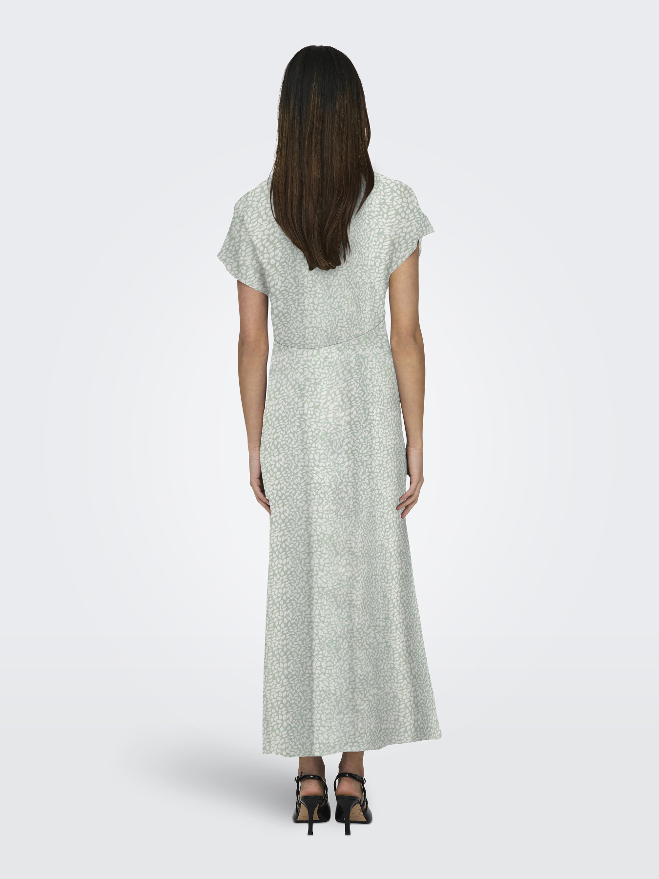Платья Only NOVA LIFE VIS MOLLIE LONG DRES модель 15317842_Jadeite 724 Coffee leaf Фото