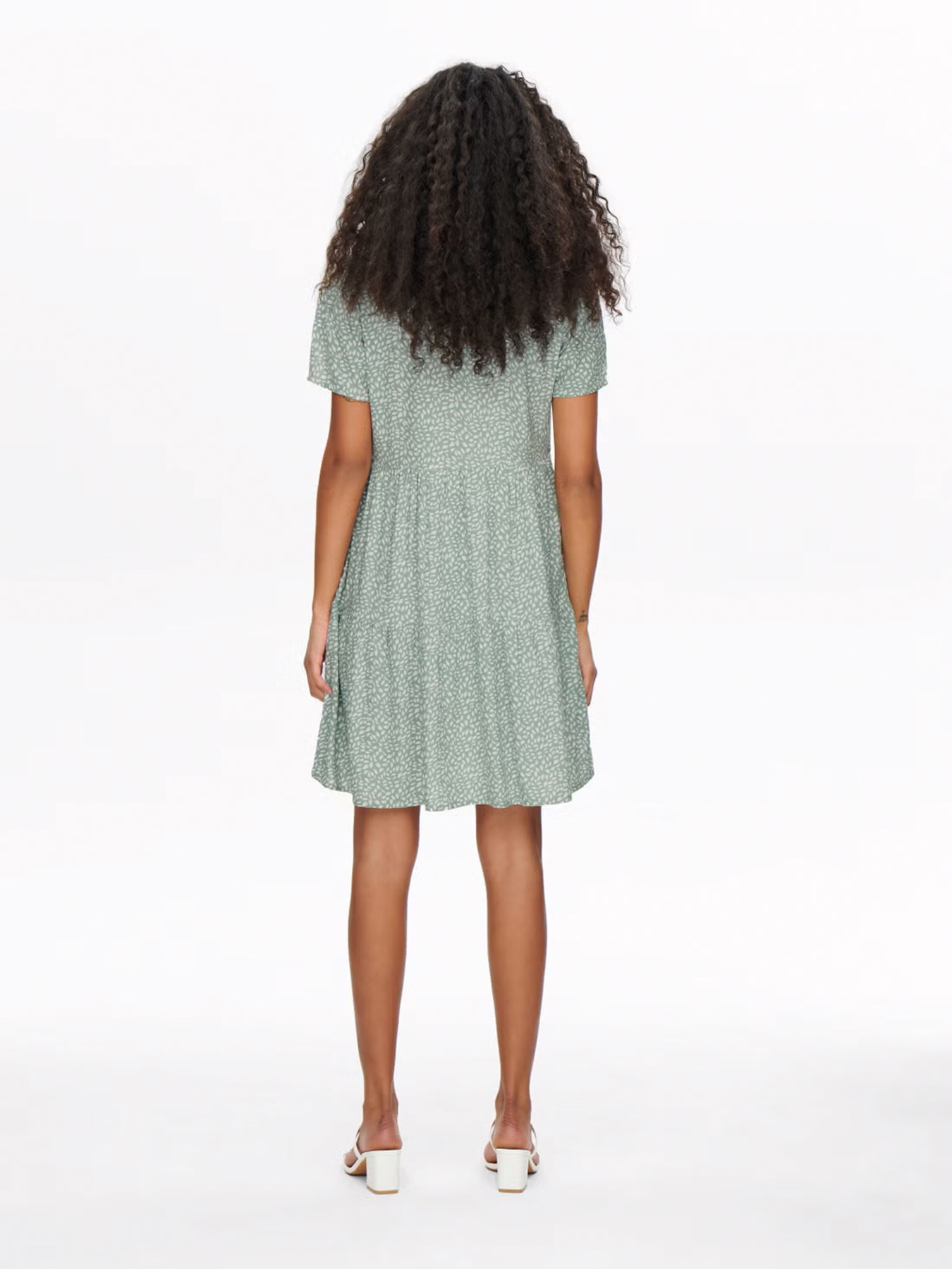 Платья Only ZALLY LIFE S/S THEA DRESS модель 15262674_Chinois Green White leafs Фото